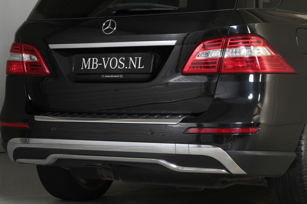 Mercedes-Benz M-Klasse 350 Bluetec 4-M Luchtvering/Comand/Dak/21"AMG/Trekhaak Aut7 Foto 19