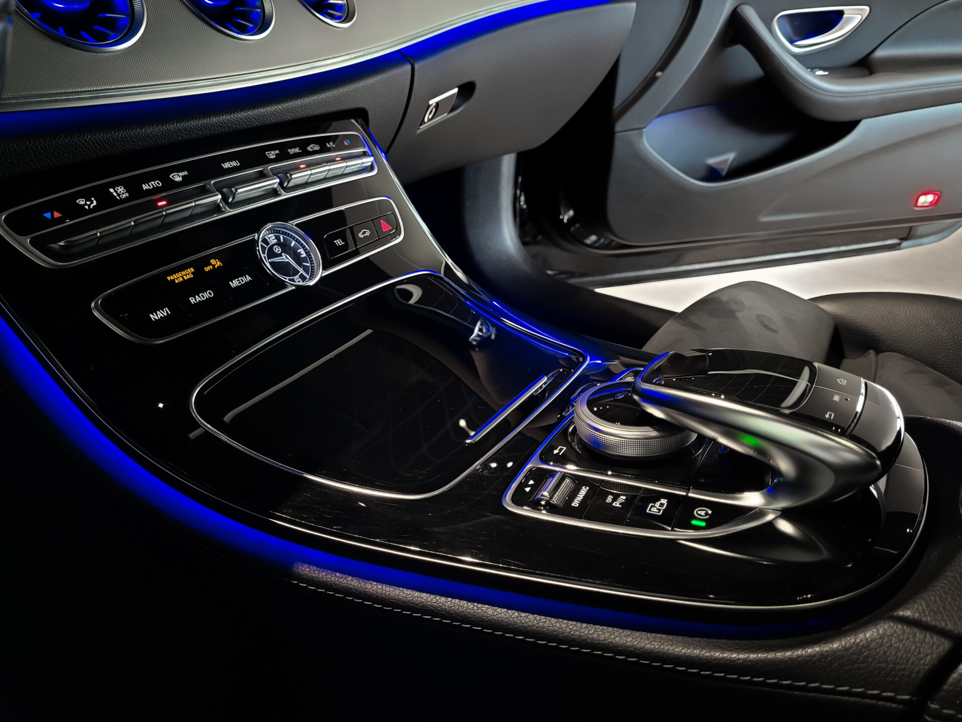 Mercedes-Benz E-Klasse Coupé 200 AMG Night|Panorama|Widescreen|Camera|Carplay|Ambient|New Service Aut9 Foto 22