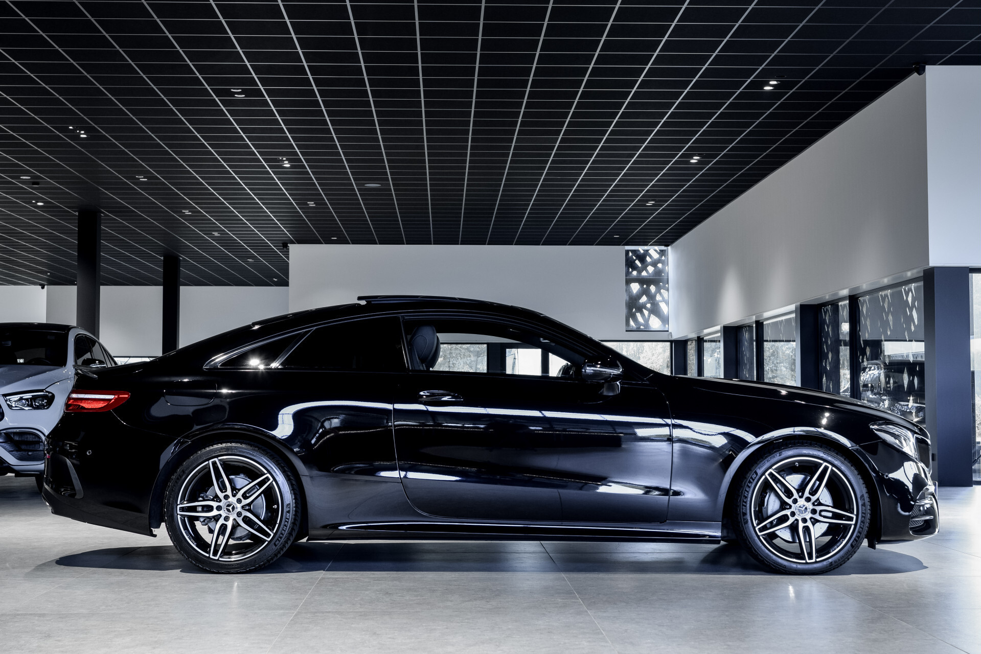 Mercedes-Benz E-Klasse Coupé 200 AMG Night|Panorama|Widescreen|Camera|Carplay|Ambient|New Service Aut9 Foto 3