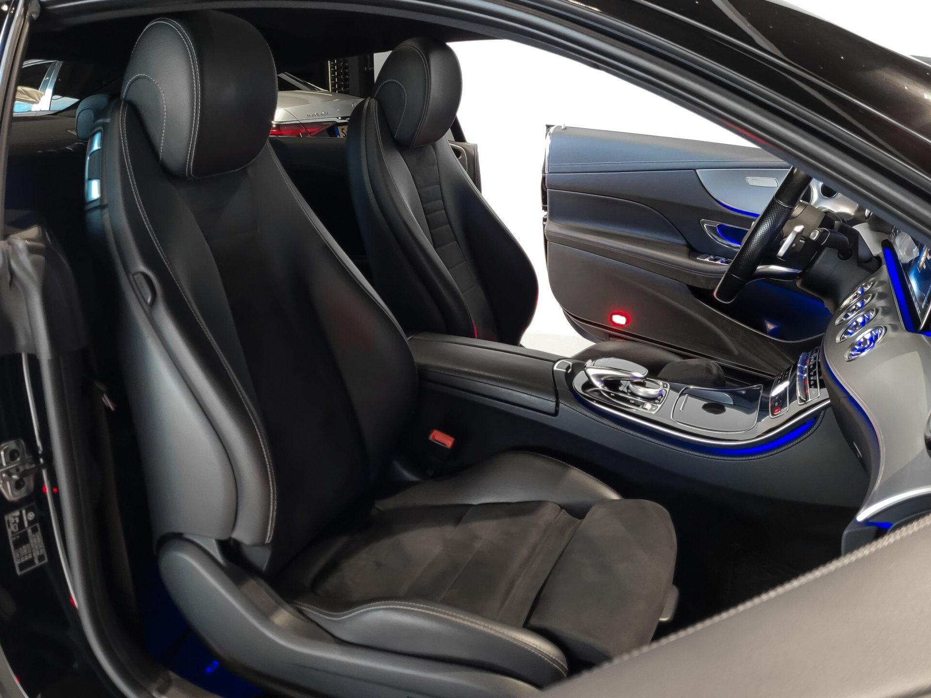 Mercedes-Benz E-Klasse Coupé 200 AMG Night|Panorama|Widescreen|Camera|Carplay|Ambient|New Service Aut9 Foto 6