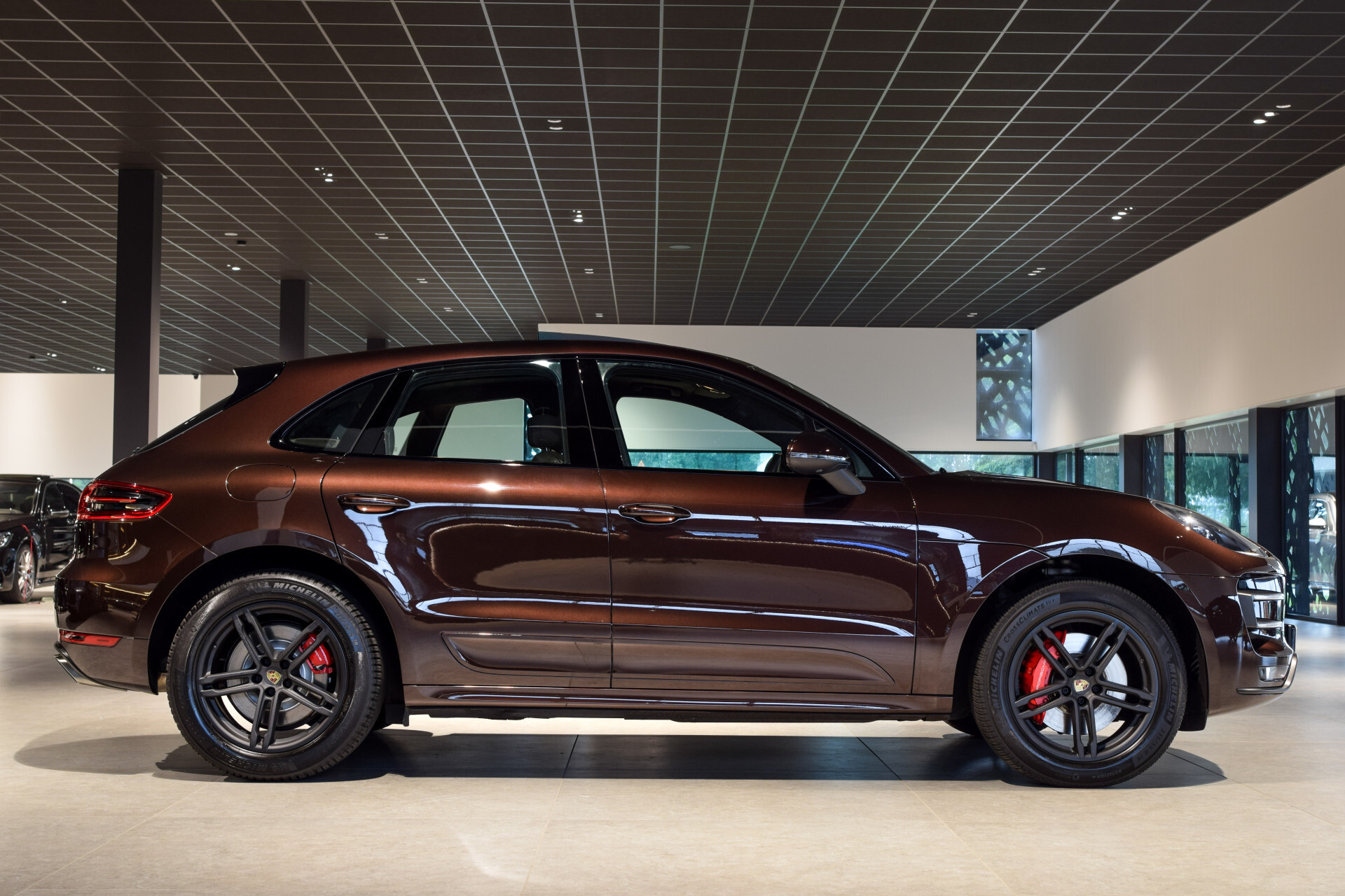 Porsche Macan 3.6 Turbo 400pk Luchtvering|Panorama|18-voudige stoelen|Bose|1ste eigenaar|NL Auto|Volleder Foto 3