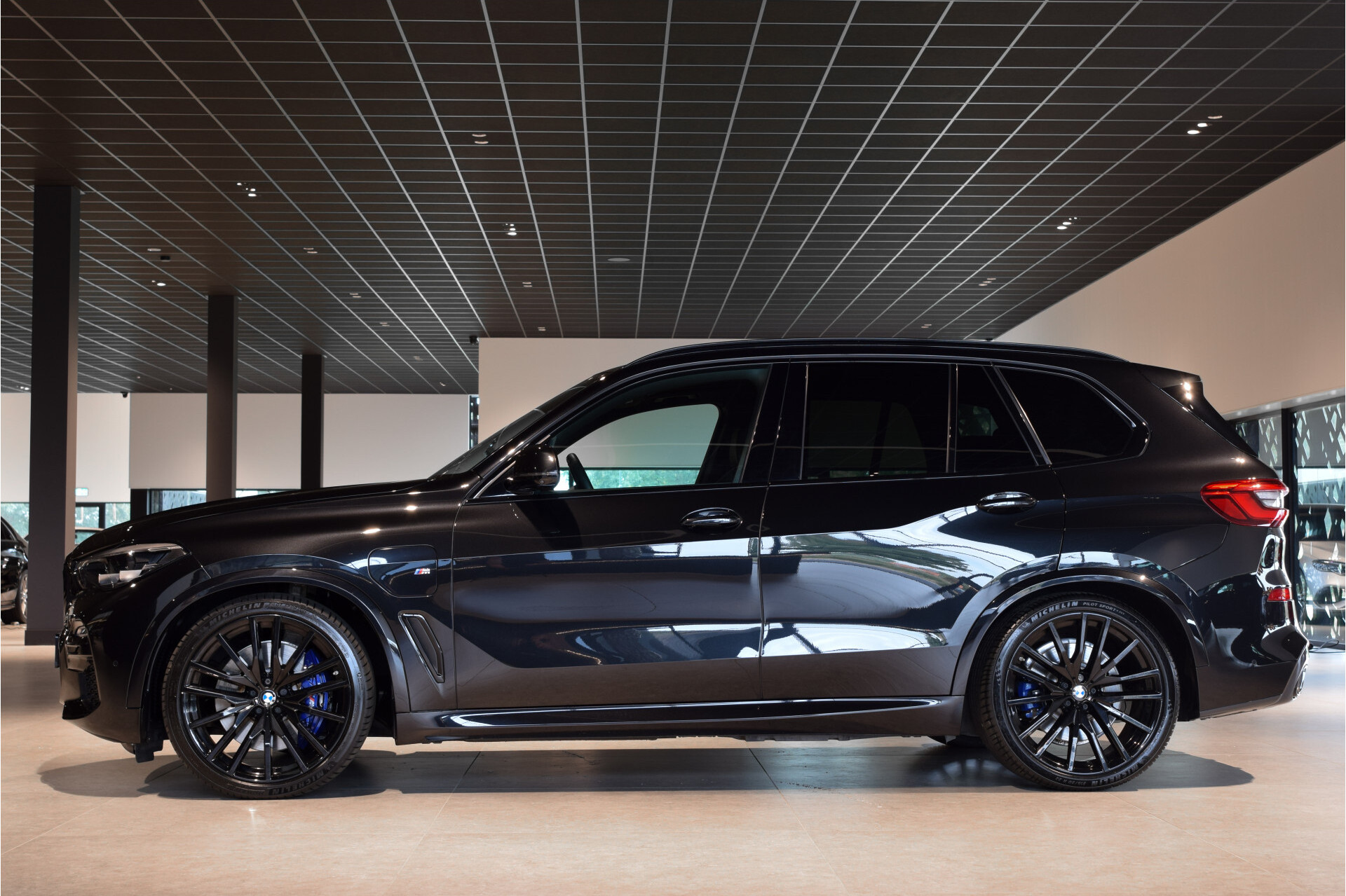 BMW X5 xDrive45e M Sport Active Steering|Luchtvering|ACC|Shadow|High Executive|Comfortacces|22"|Harman-Kardon Foto 4