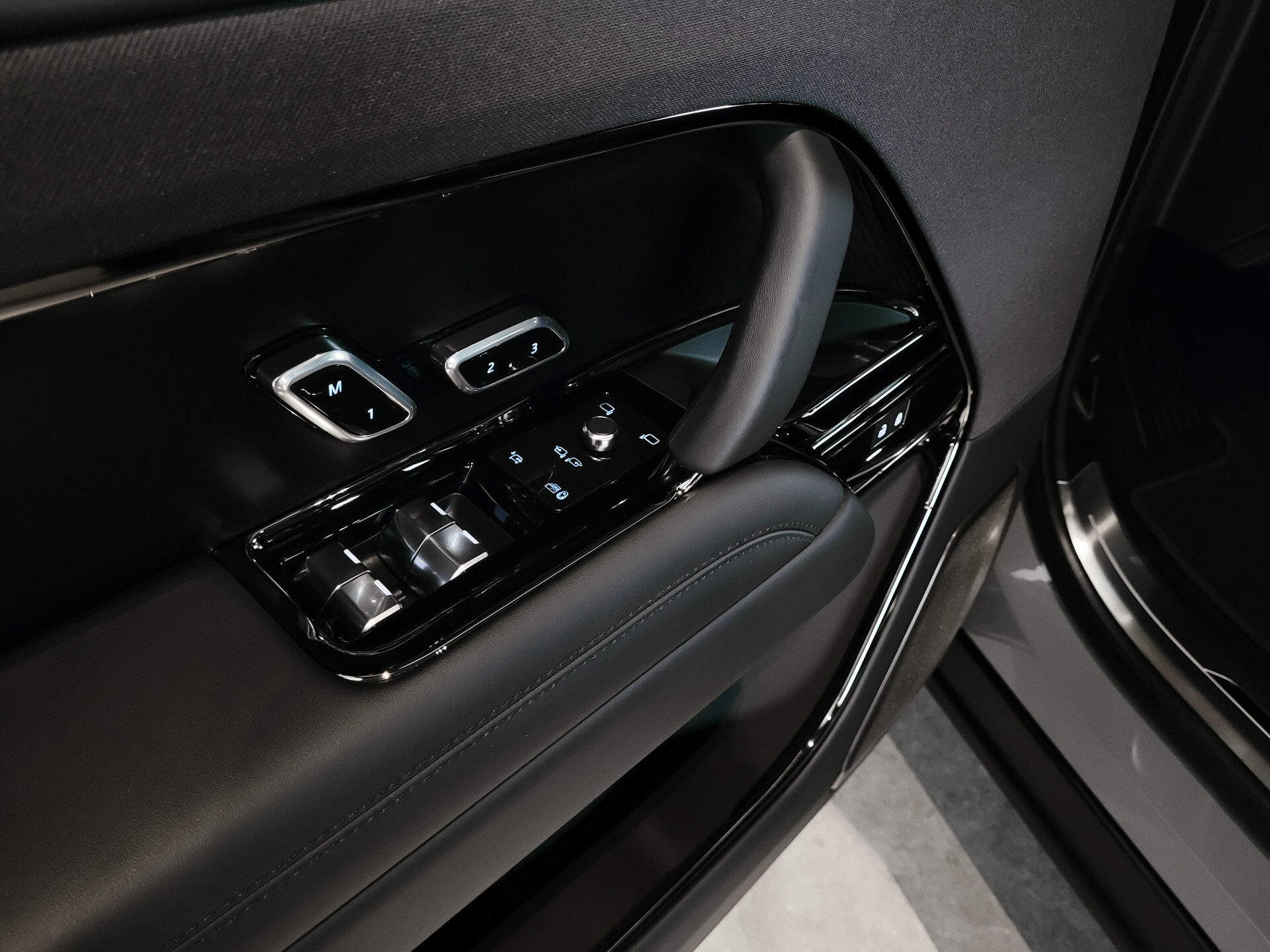 Land Rover Range Rover Sport 4.4 P635 SV Edition Two Carbon wheels|Ceramic Brakes|NL auto Foto 14
