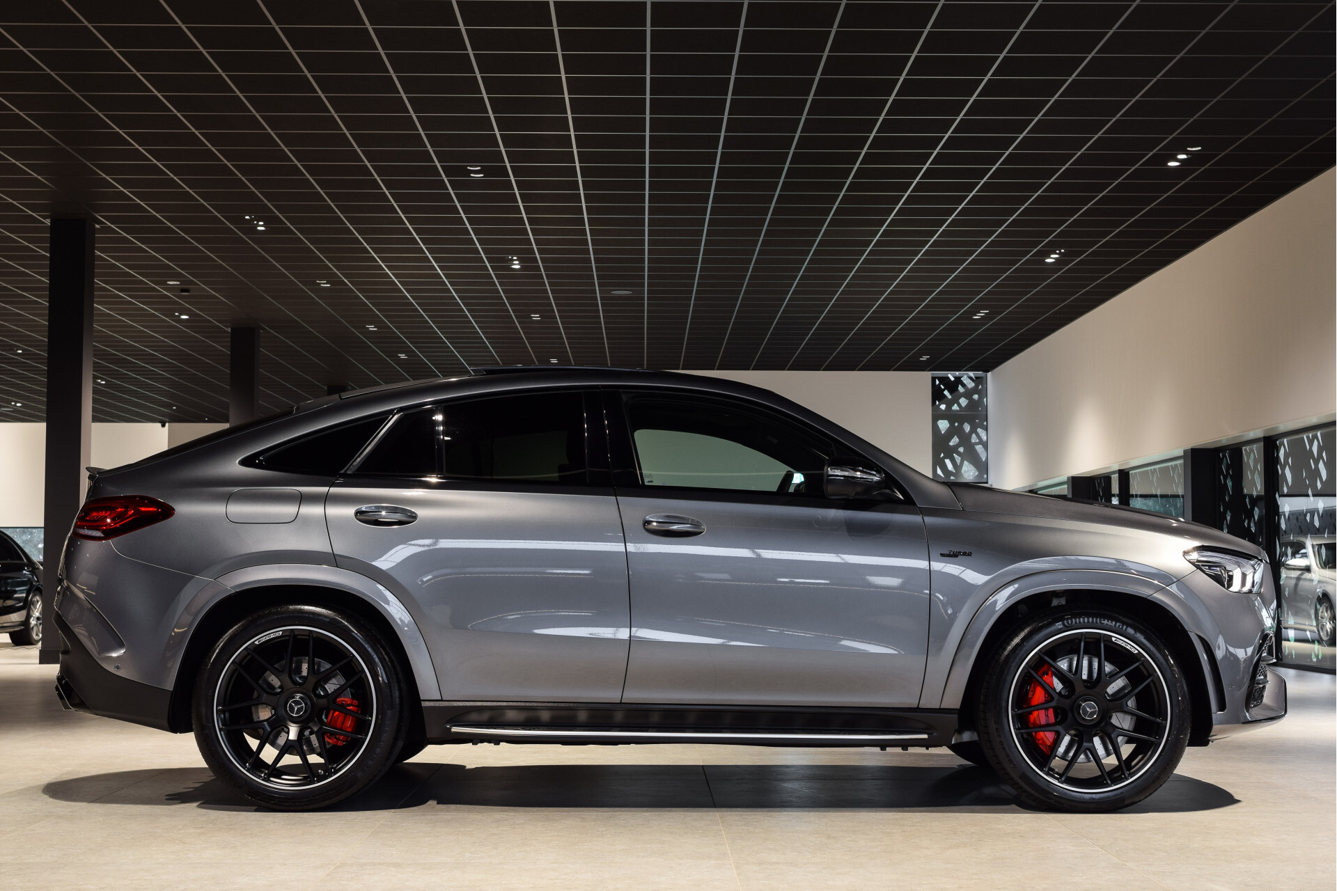Mercedes-Benz GLE Coupé 53 AMG 4-M Dynamic Plus|Carbon|Nieuwprijs €196053|Garantie t/m 28-4-2028 Foto 3