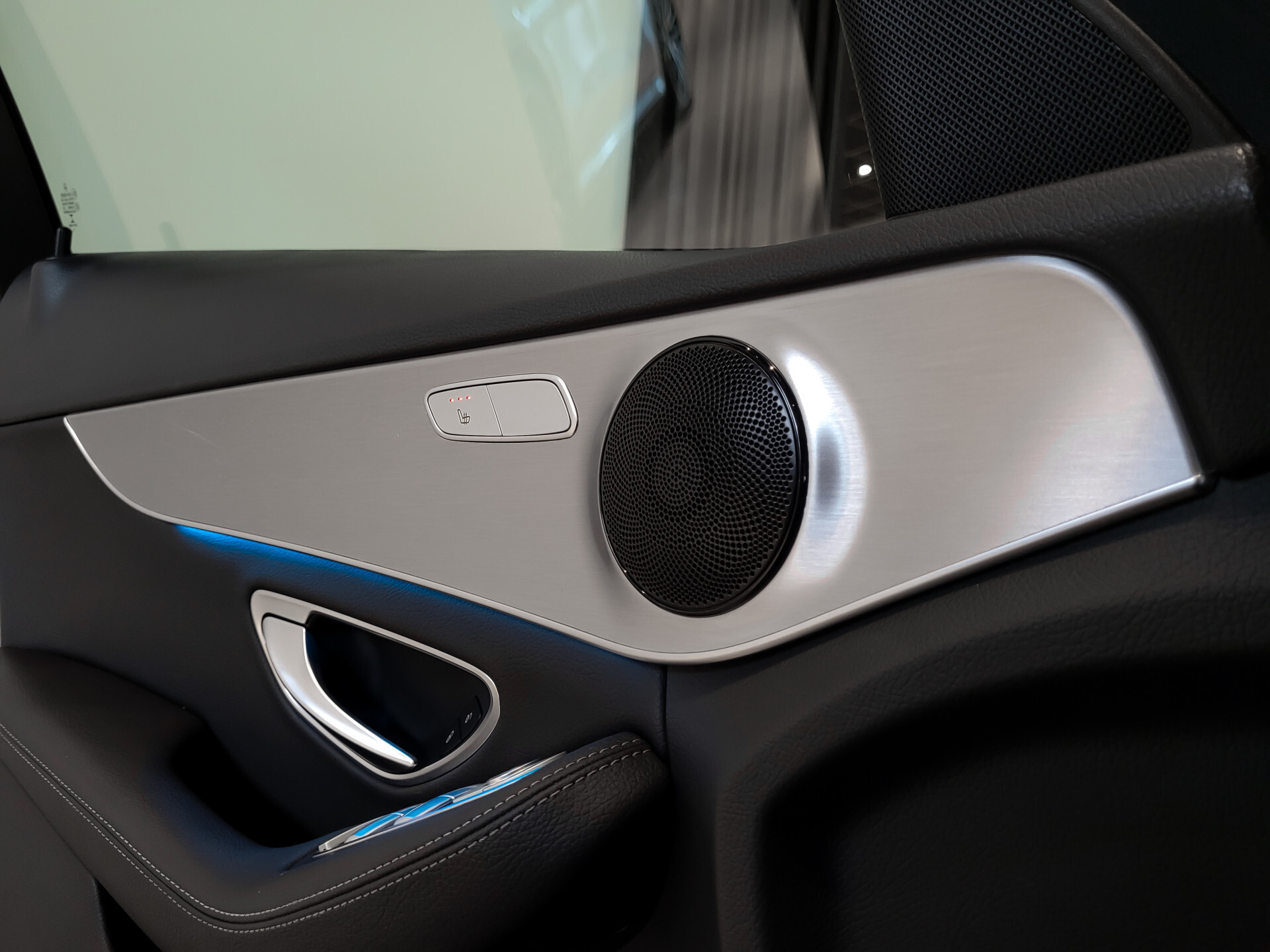 Mercedes-Benz C-Klasse Estate 350 e Avantgarde Airmatic|Camera|Verw-stoelen|Sfeerverlichting|Aut-kofferklep|New Service Foto 10