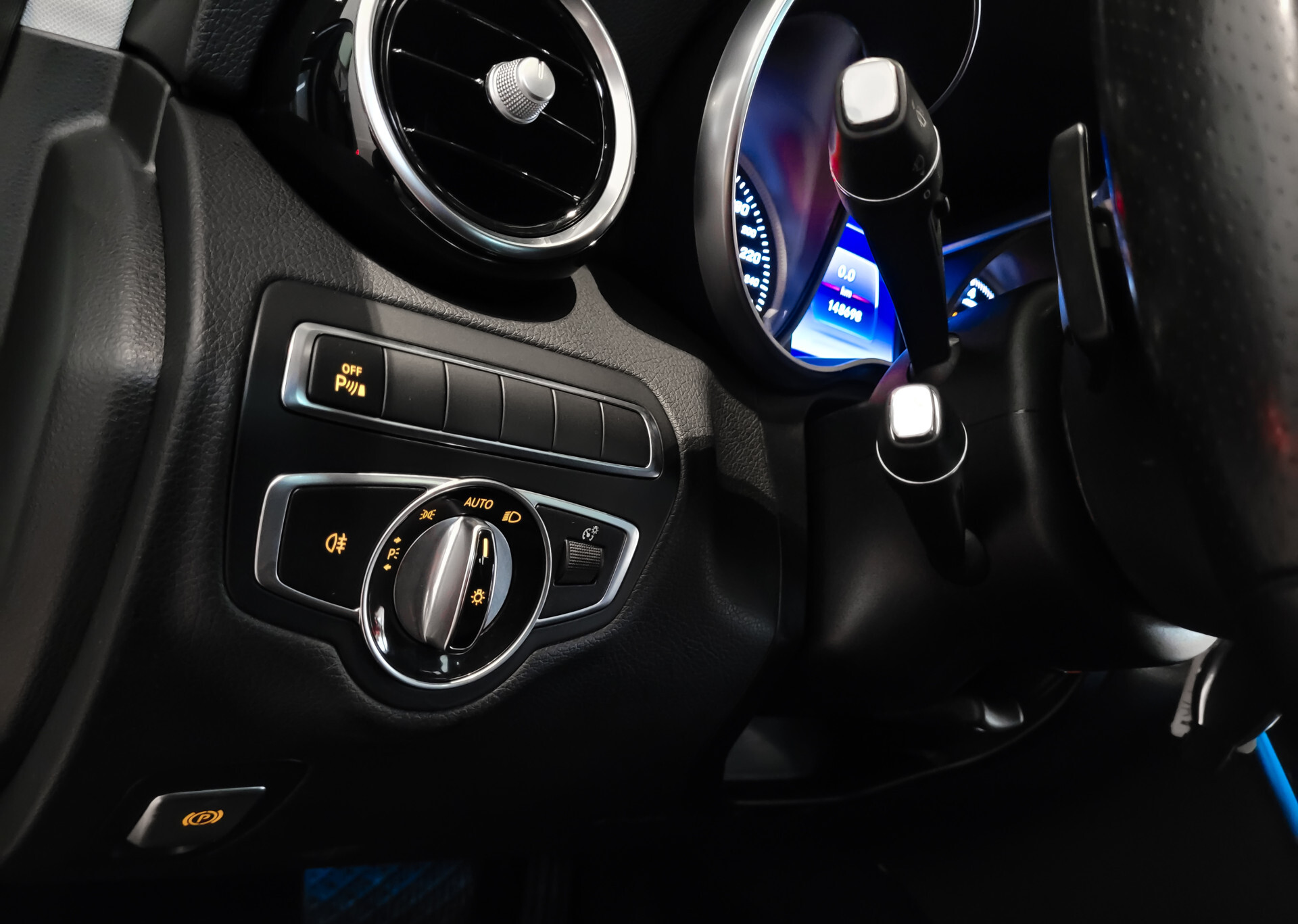 Mercedes-Benz C-Klasse Estate 350 e Avantgarde Airmatic|Camera|Verw-stoelen|Sfeerverlichting|Aut-kofferklep|New Service Foto 14