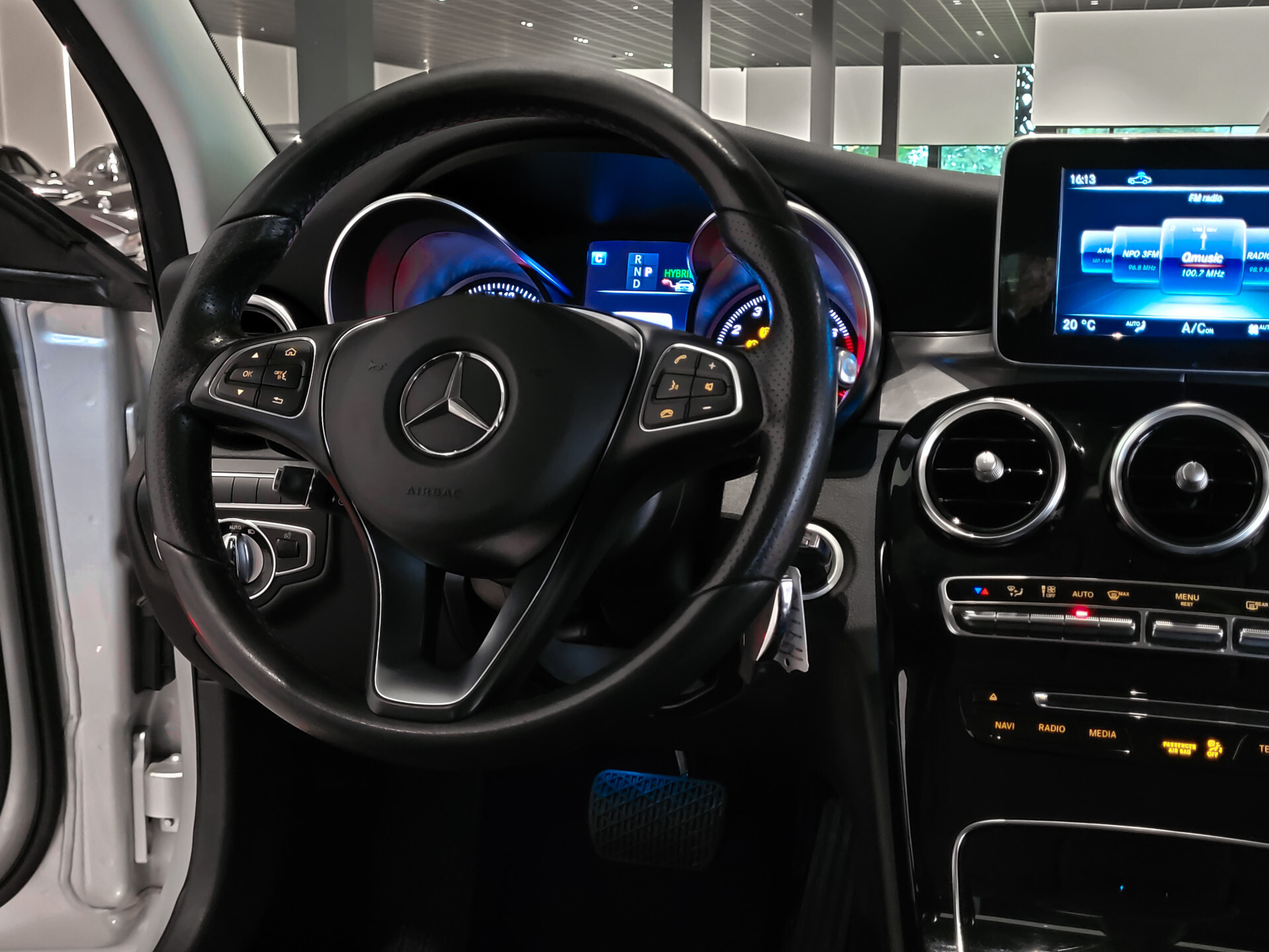 Mercedes-Benz C-Klasse Estate 350 e Avantgarde Airmatic|Camera|Verw-stoelen|Sfeerverlichting|Aut-kofferklep|New Service Foto 25