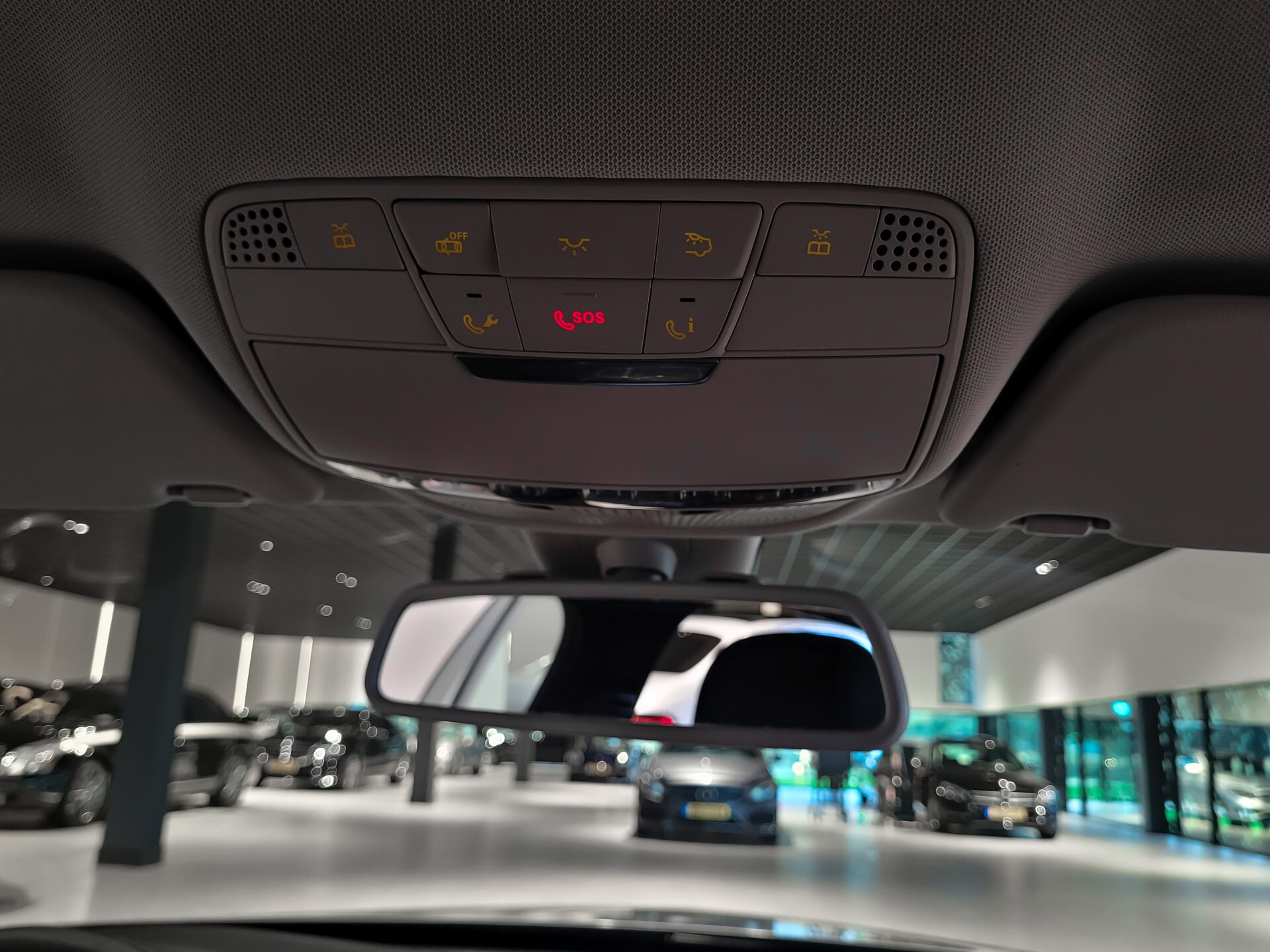 Mercedes-Benz C-Klasse Estate 350 e Avantgarde Airmatic|Camera|Verw-stoelen|Sfeerverlichting|Aut-kofferklep|New Service Foto 28