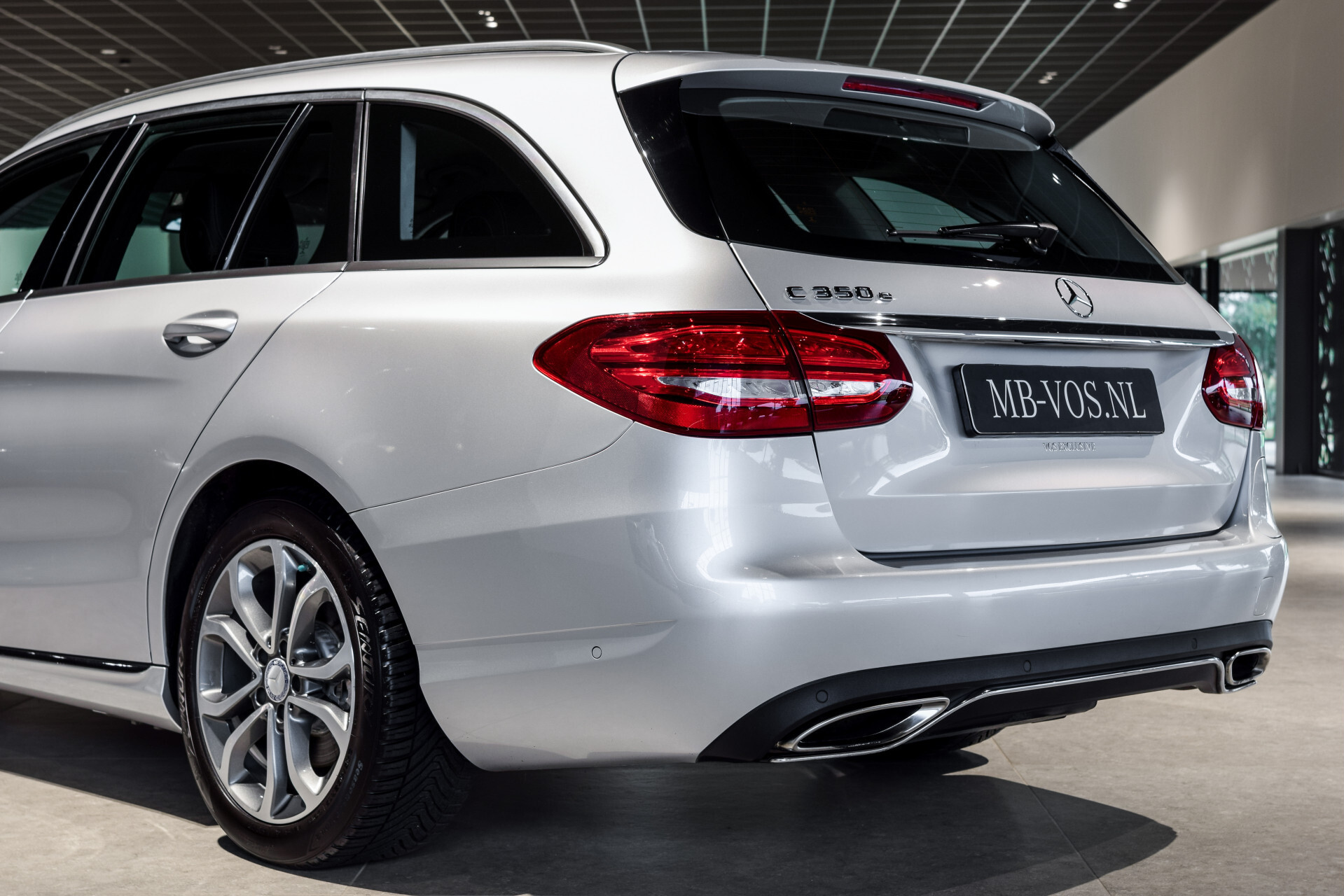 Mercedes-Benz C-Klasse Estate 350 e Avantgarde Airmatic|Camera|Verw-stoelen|Sfeerverlichting|Aut-kofferklep|New Service Foto 7