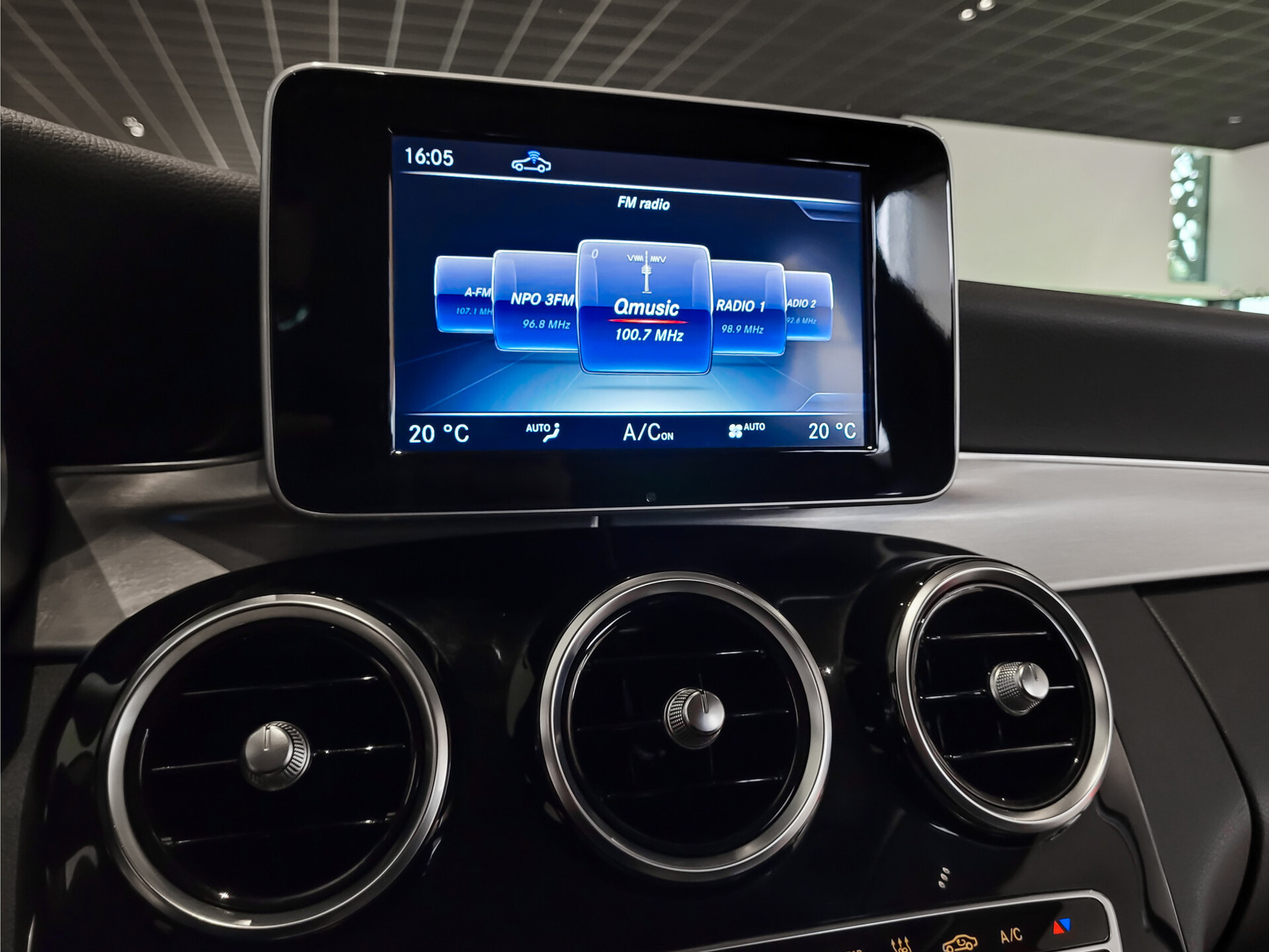 Mercedes-Benz C-Klasse Estate 350 e Avantgarde Airmatic|Camera|Verw-stoelen|Sfeerverlichting|Aut-kofferklep|New Service Foto 9