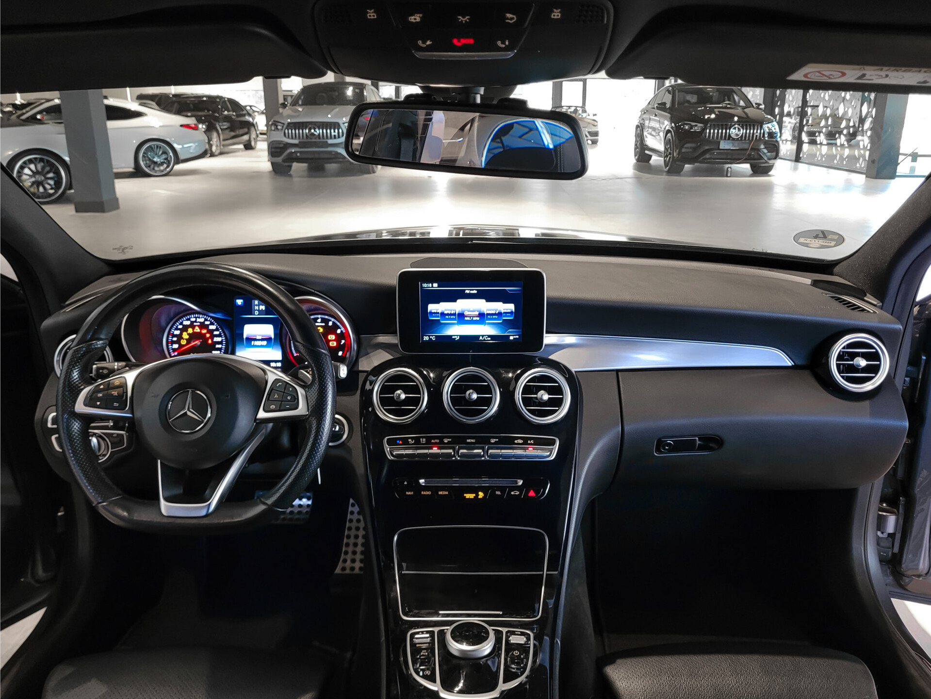 Mercedes-Benz C-Klasse Estate 180 AMG Sport Edition Leder|Sfeerverlichting|Aut-kofferklep|LED|19"|New Service/APK Foto 22