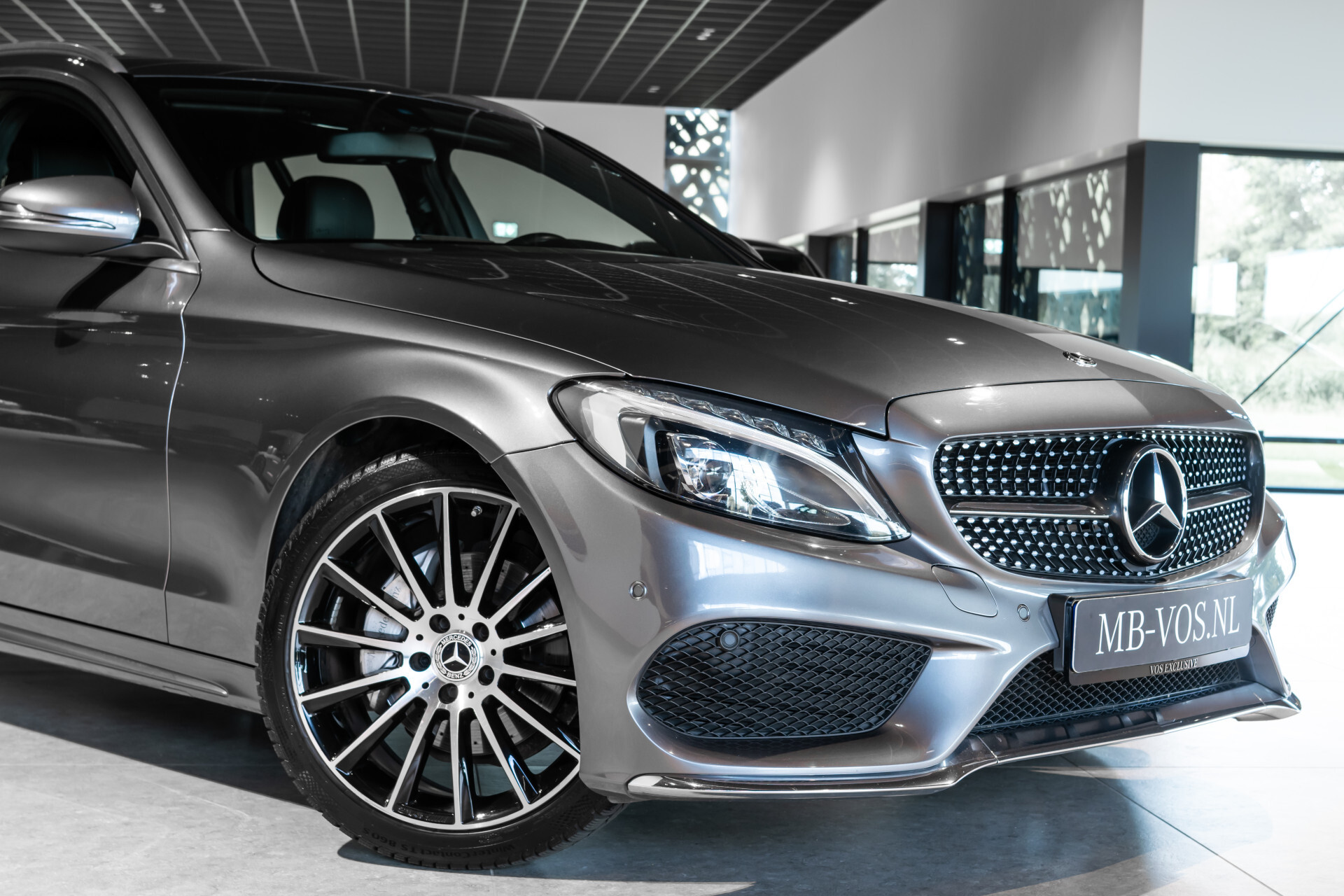 Mercedes-Benz C-Klasse Estate 180 AMG Sport Edition Leder|Sfeerverlichting|Aut-kofferklep|LED|19"|New Service/APK Foto 27