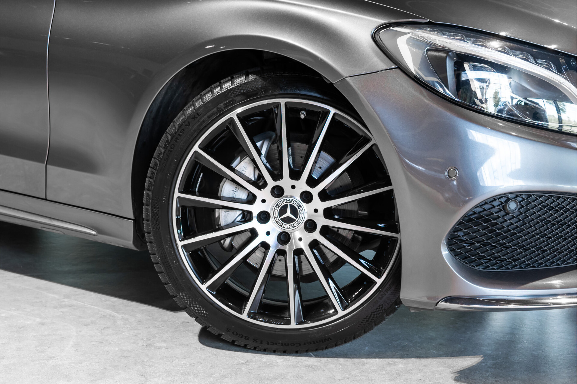 Mercedes-Benz C-Klasse Estate 180 AMG Sport Edition Leder|Sfeerverlichting|Aut-kofferklep|LED|19"|New Service/APK Foto 29