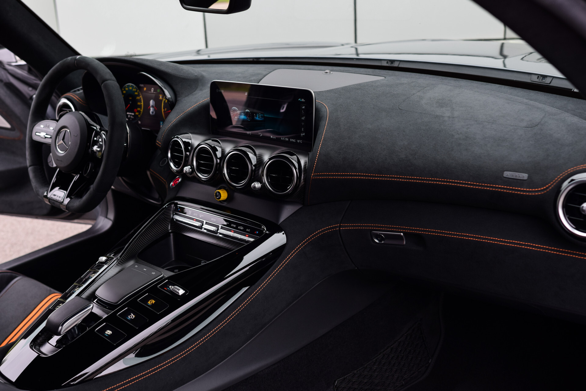 Mercedes-Benz AMG GT 4.0 Black Series Full Carbon|Burmester 3D|NL Auto Foto 50