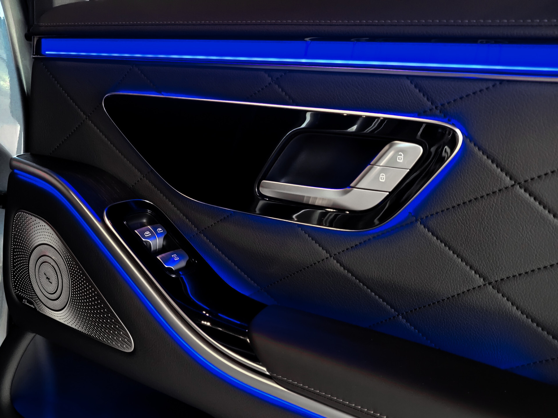 Mercedes-Benz S-Klasse 400d 4-M AMG Achterassturing|Ruitleder|Burmester|Rij-assistentie|Keyless|Night|21" Aut9 Foto 23