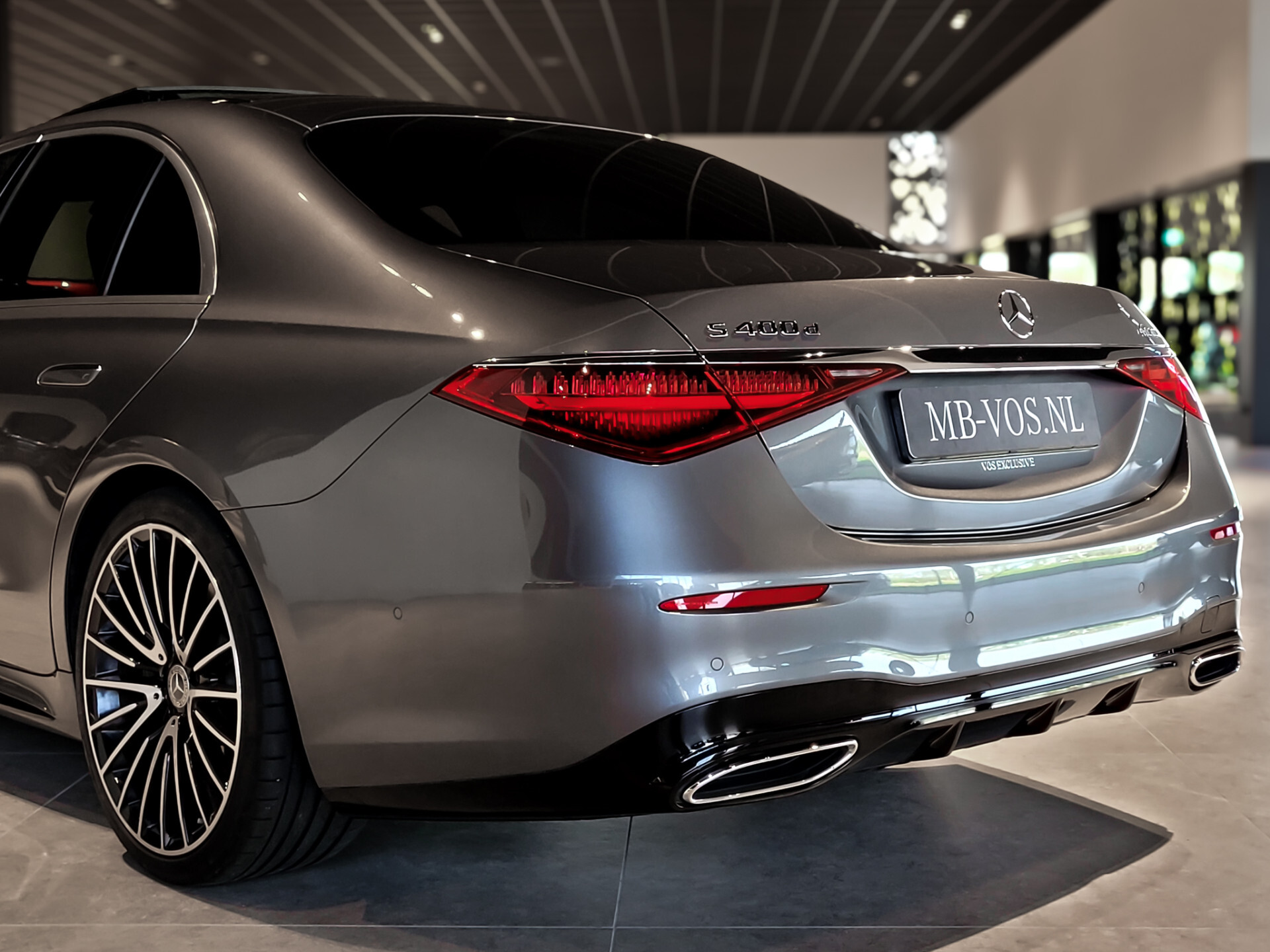 Mercedes-Benz S-Klasse 400d 4-M AMG Achterassturing|Ruitleder|Burmester|Rij-assistentie|Keyless|Night|21" Aut9 Foto 30