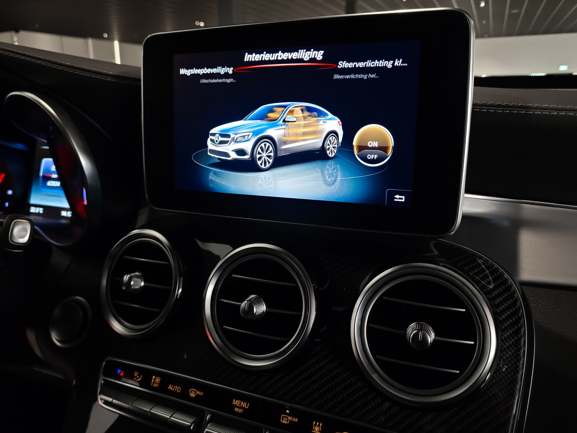 Mercedes-Benz GLC Coupé AMG 43 4-M Designo|Carbon|Standkachel|Keyless|Burmester|Night|21"|New Service Foto 18