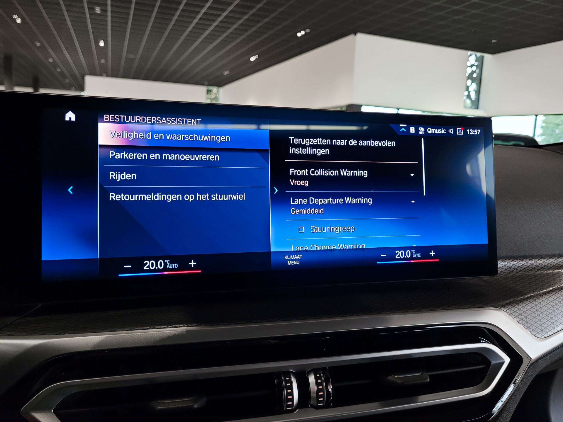 BMW 4 Serie Coupé 420i M Sport ACC|Leder|Harman-Kardon|Shadowline|19"|LED Foto 29