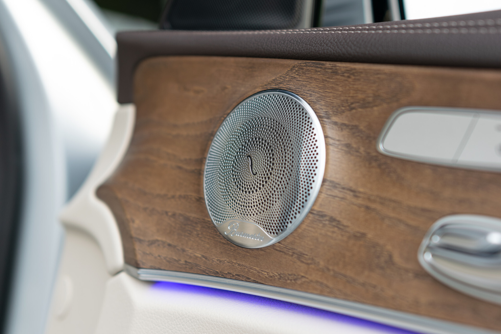 Mercedes-Benz E-Klasse Estate 250 Avantgarde ACC|Standkachel|Comand|360|Burmester|Mem|Exclusive|Volledige historie Foto 15