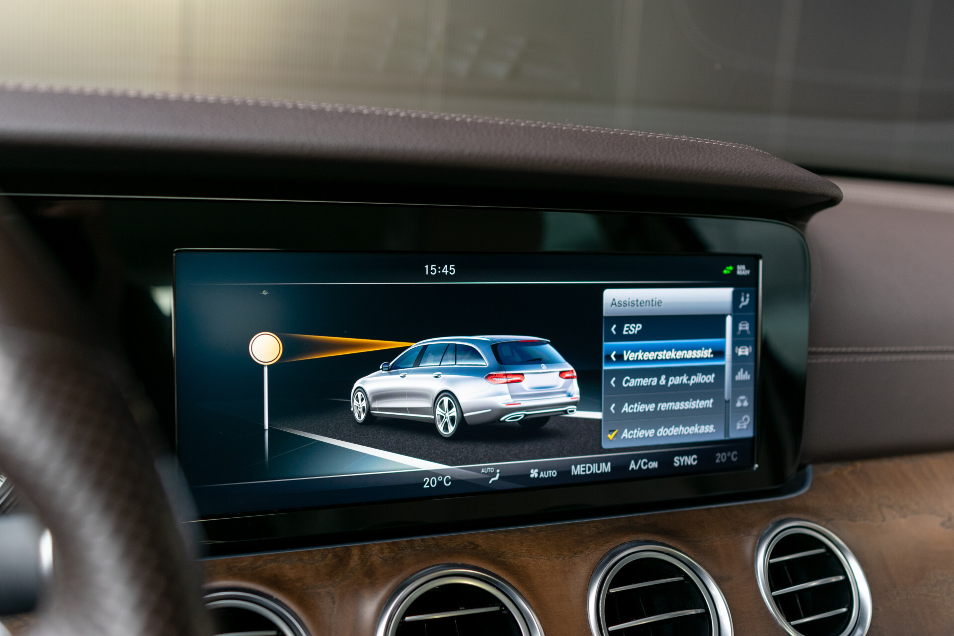 Mercedes-Benz E-Klasse Estate 250 Avantgarde ACC|Standkachel|Comand|360|Burmester|Mem|Exclusive|Volledige historie Foto 16