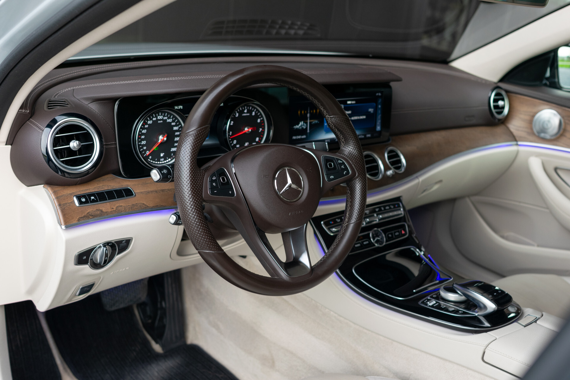 Mercedes-Benz E-Klasse Estate 250 Avantgarde ACC|Standkachel|Comand|360|Burmester|Mem|Exclusive|Volledige historie Foto 21