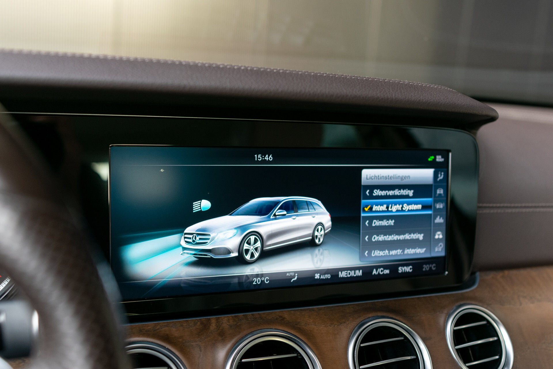 Mercedes-Benz E-Klasse Estate 250 Avantgarde ACC|Standkachel|Comand|360|Burmester|Mem|Exclusive|Volledige historie Foto 30