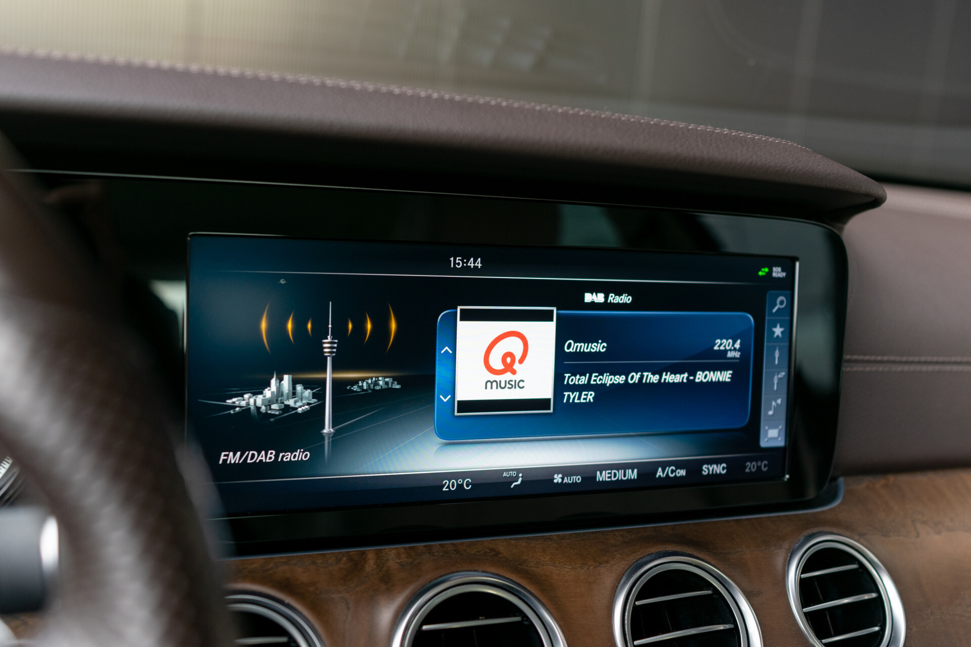 Mercedes-Benz E-Klasse Estate 250 Avantgarde ACC|Standkachel|Comand|360|Burmester|Mem|Exclusive|Volledige historie Foto 8