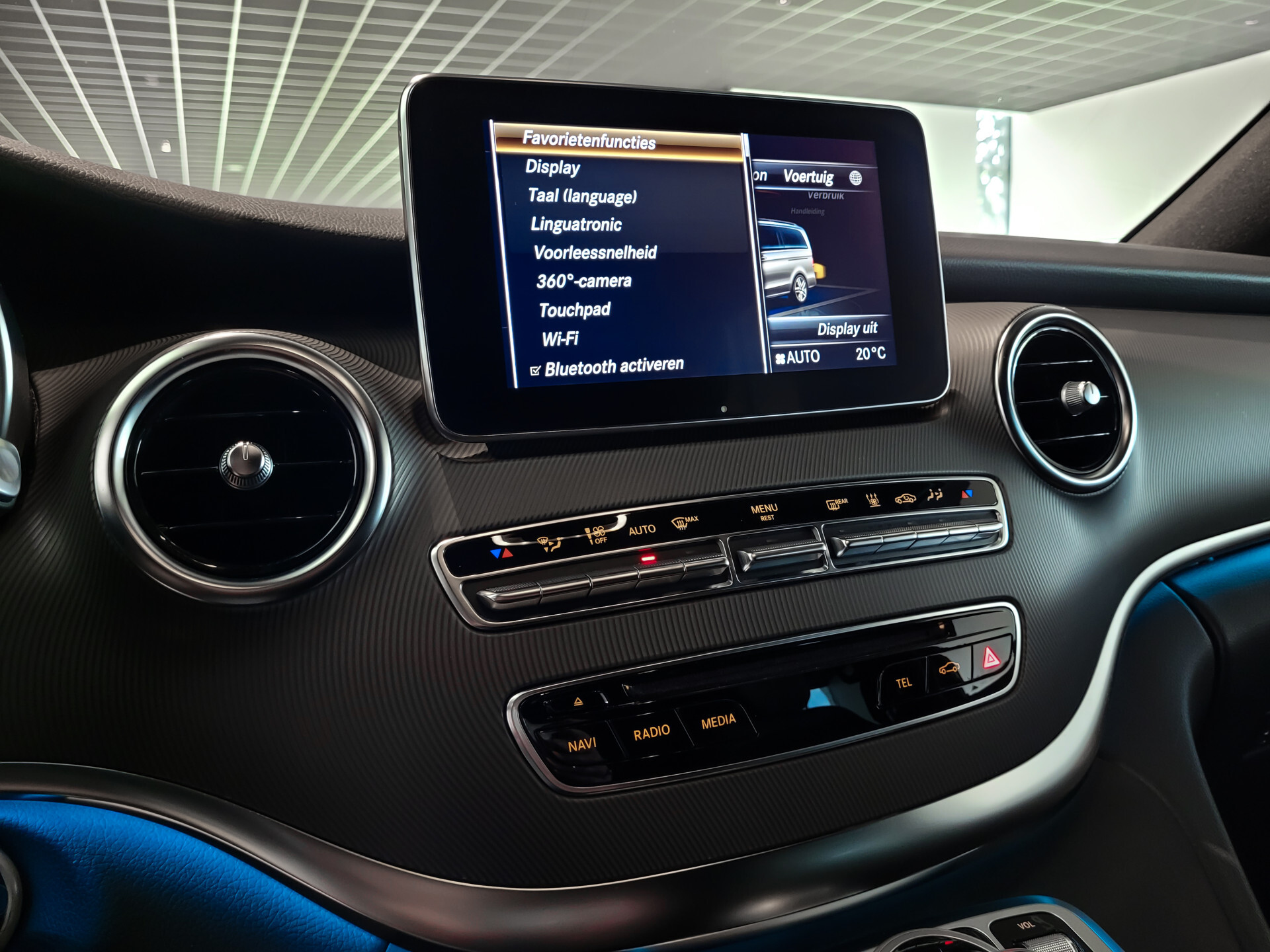 Mercedes-Benz V-Klasse 250d 4-MATIC Lang Avantgarde Edition 8-Persoons|Burmester|360-camera|19"| Active Cruise|Stoelventilatie Foto 22