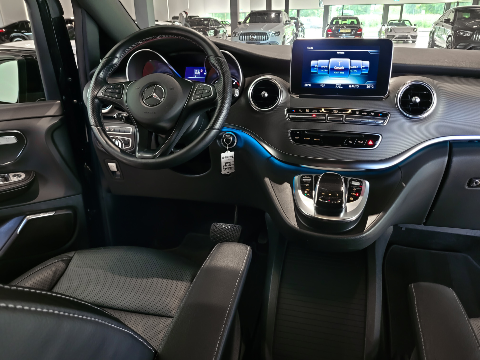 Mercedes-Benz V-Klasse 250d 4-MATIC Lang Avantgarde Edition 8-Persoons|Burmester|360-camera|19"| Active Cruise|Stoelventilatie Foto 23