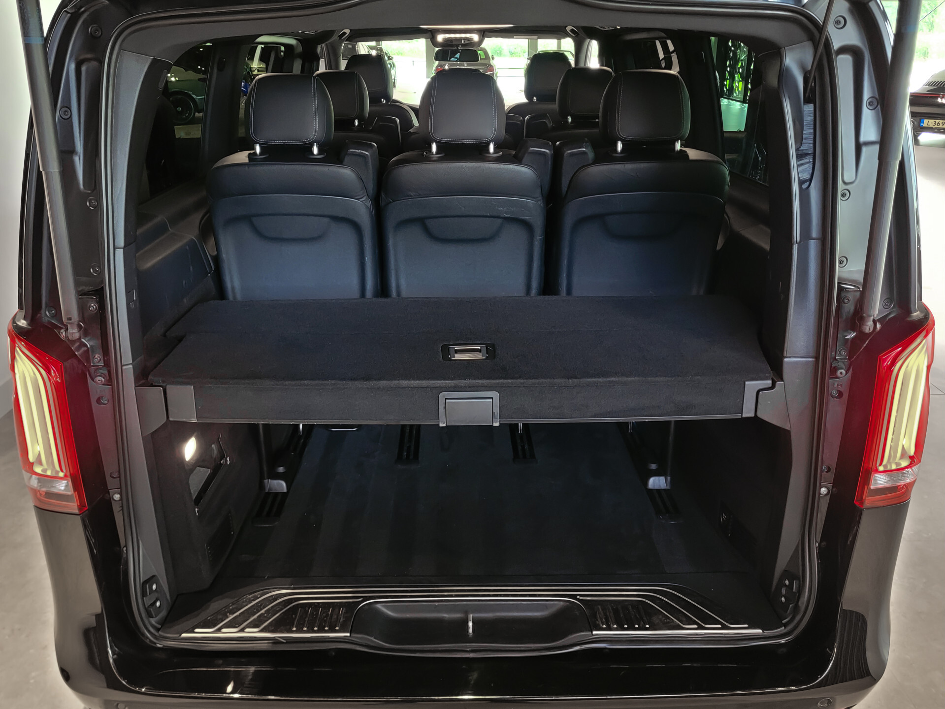 Mercedes-Benz V-Klasse 250d 4-MATIC Lang Avantgarde Edition 8-Persoons|Burmester|360-camera|19"| Active Cruise|Stoelventilatie Foto 30