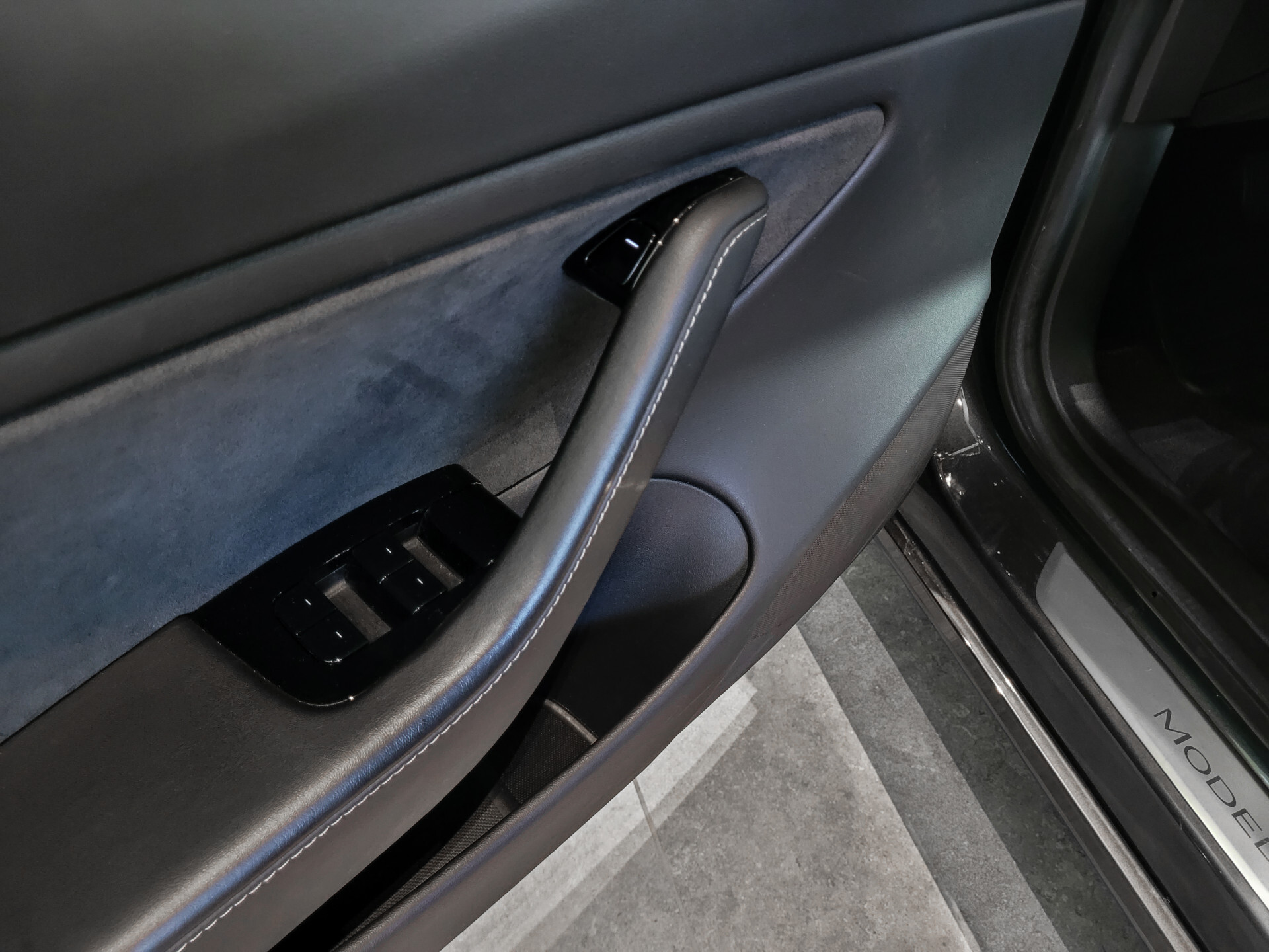 Tesla Model 3 Standard RWD Plus 60 kWh Pano|Leder|18"lmv|NL auto Foto 10
