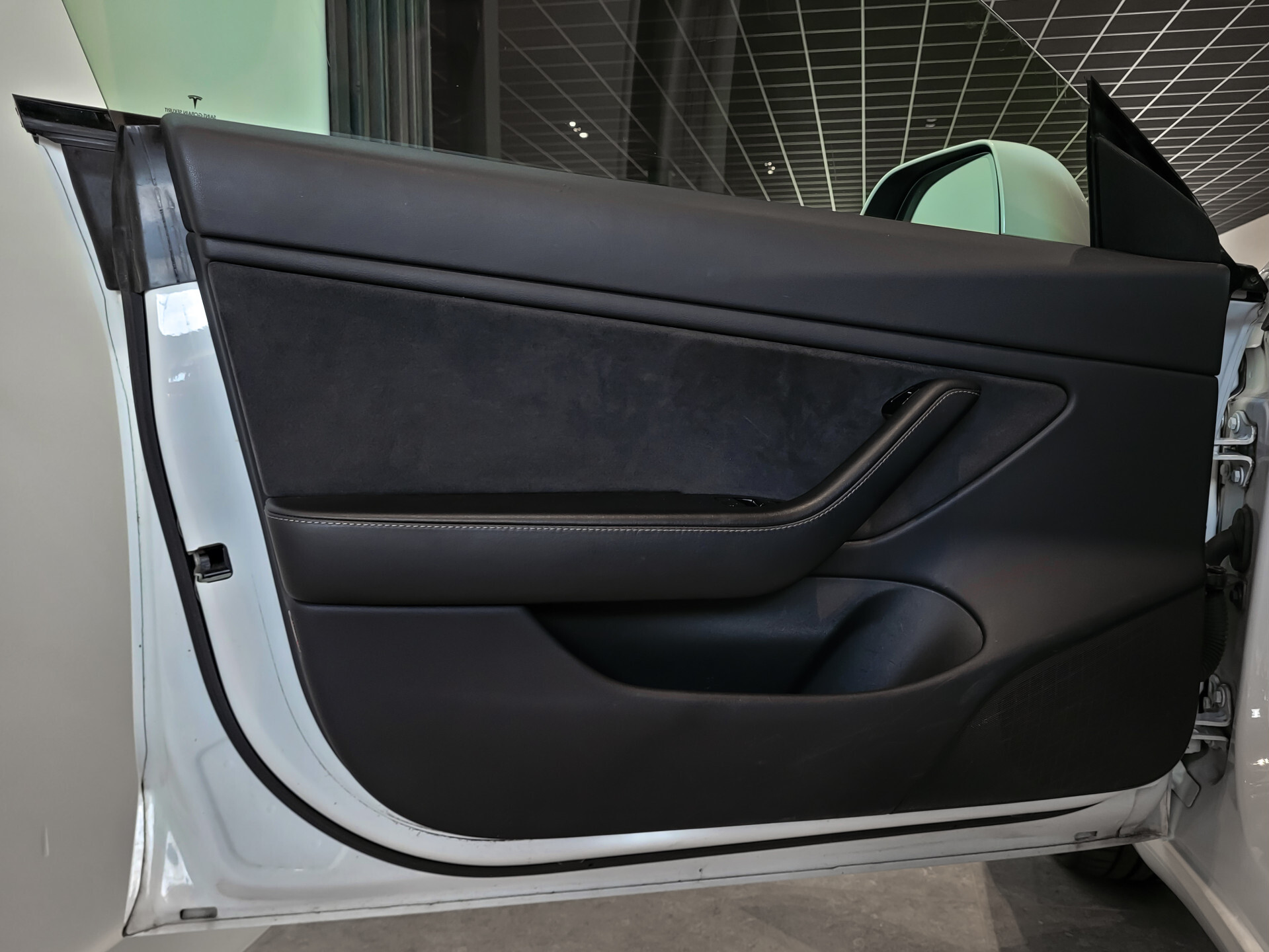 Tesla Model 3 Standard RWD Plus 60 kWh Pano|Leder|Autopilot|NL auto Foto 10
