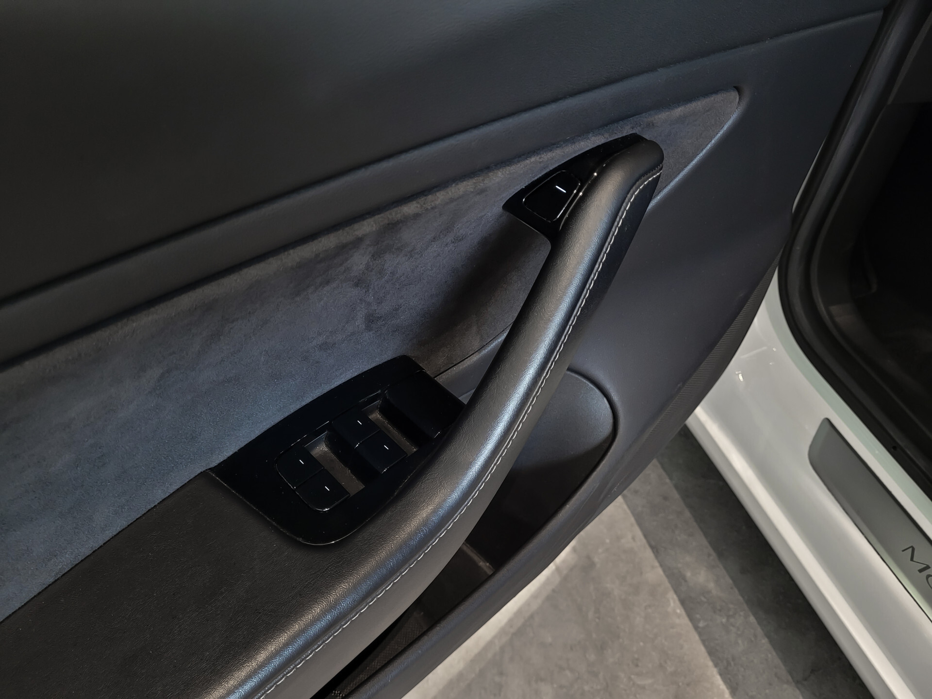 Tesla Model 3 Standard RWD Plus 60 kWh Pano|Leder|Autopilot|NL auto Foto 12