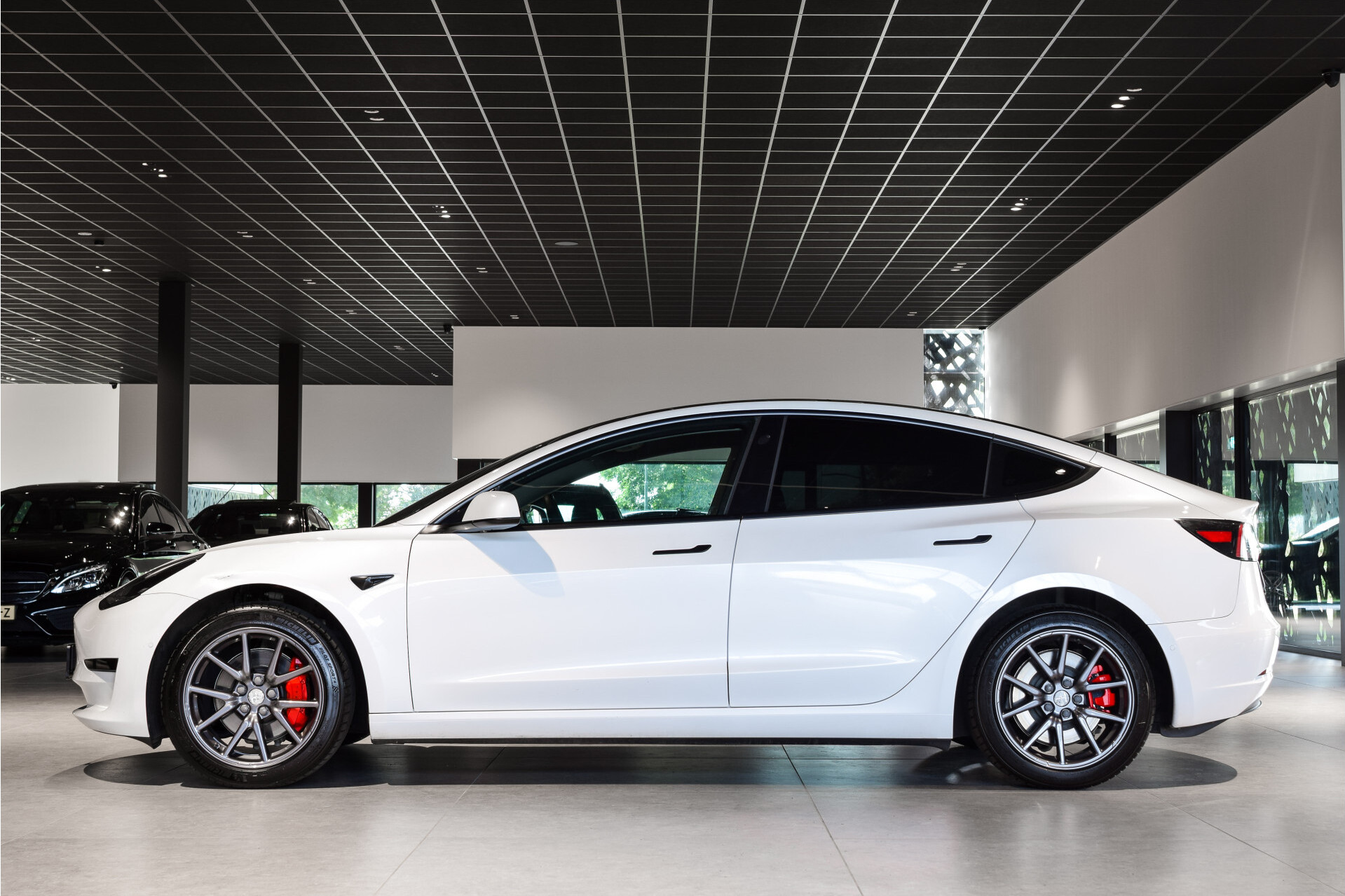 Tesla Model 3 Standard RWD Plus 60 kWh Pano|Leder|Autopilot|NL auto Foto 4