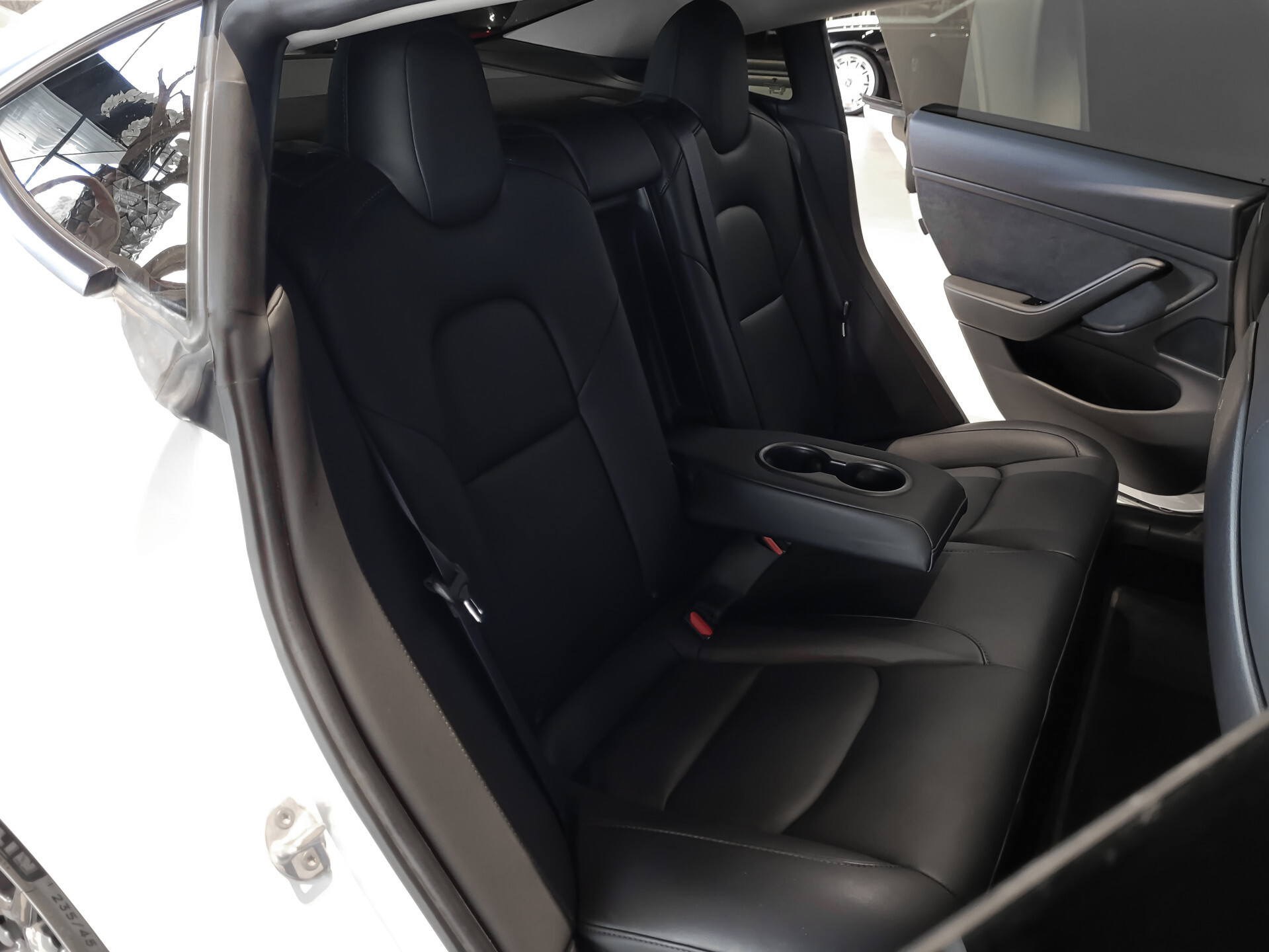 Tesla Model 3 Standard RWD Plus 60 kWh Pano|Leder|Autopilot|NL auto Foto 7