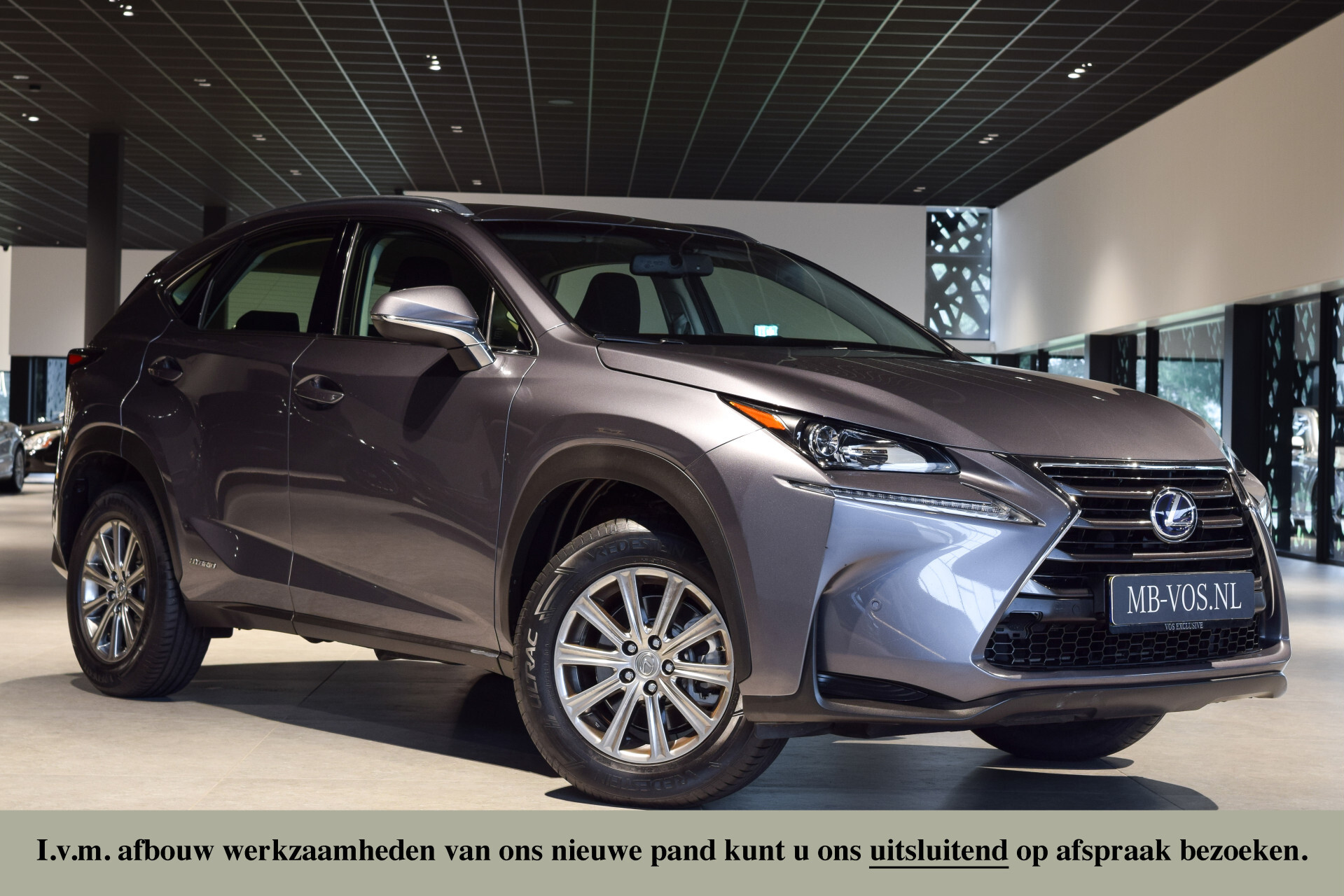 Lexus NX 300h AWD Business Line Dealer onderhouden|Mercury Grey|LED|Camera|Parkeersensoren Foto 1