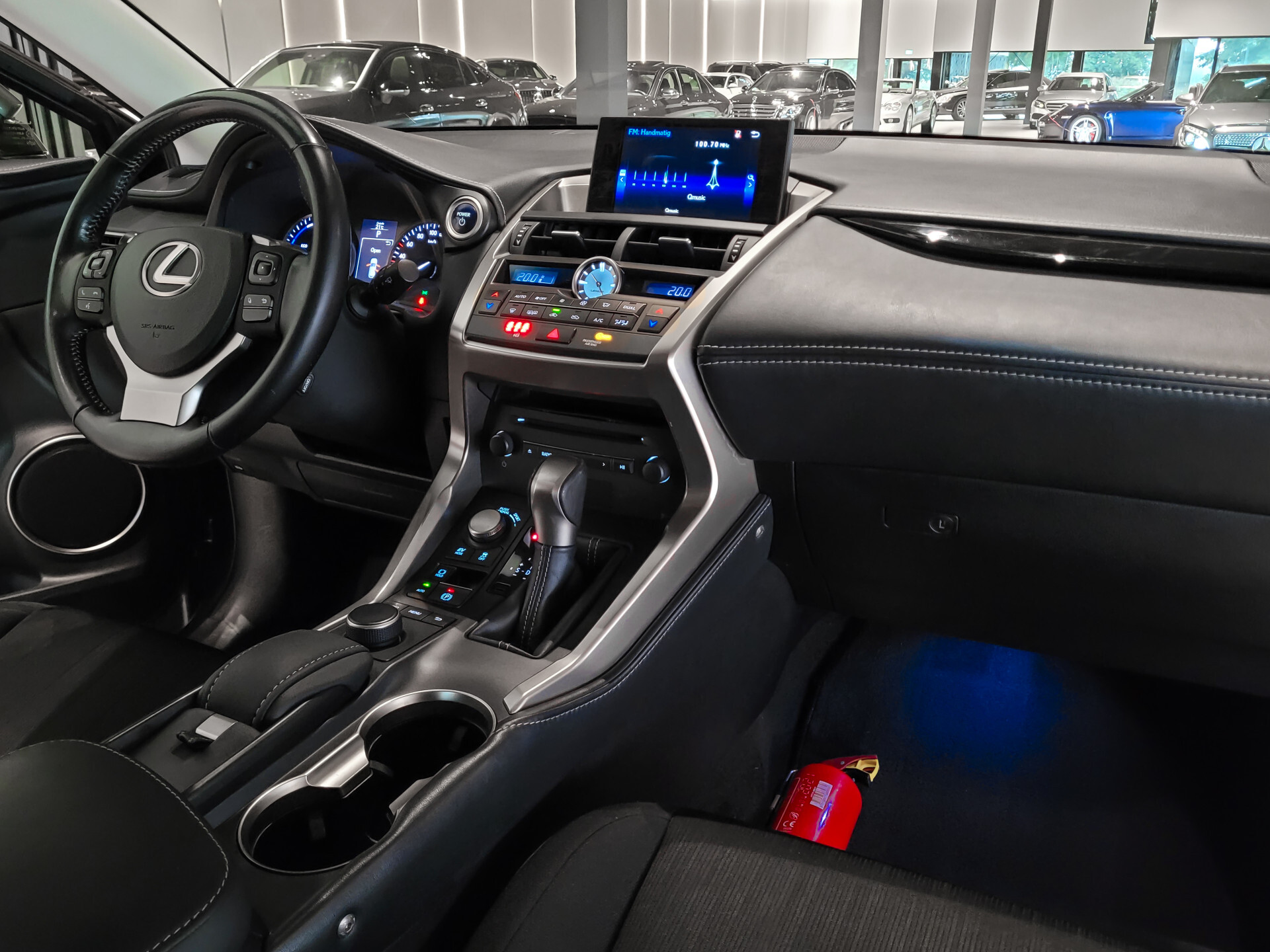 Lexus NX 300h AWD Business Line Dealer onderhouden|Mercury Grey|LED|Camera|Parkeersensoren Foto 23