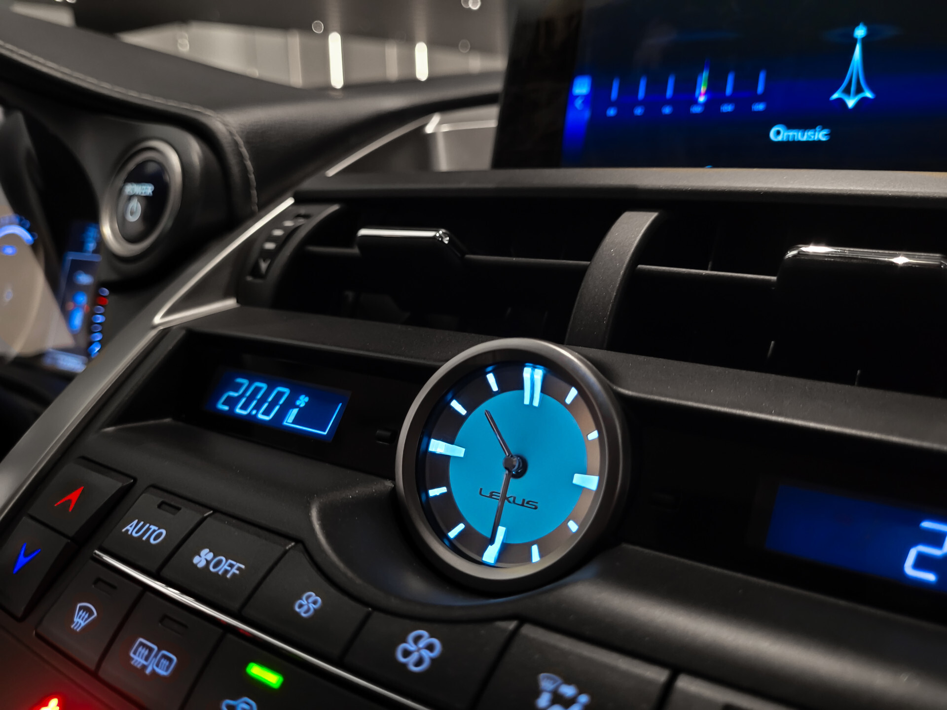 Lexus NX 300h AWD Business Line Dealer onderhouden|Mercury Grey|LED|Camera|Parkeersensoren Foto 24