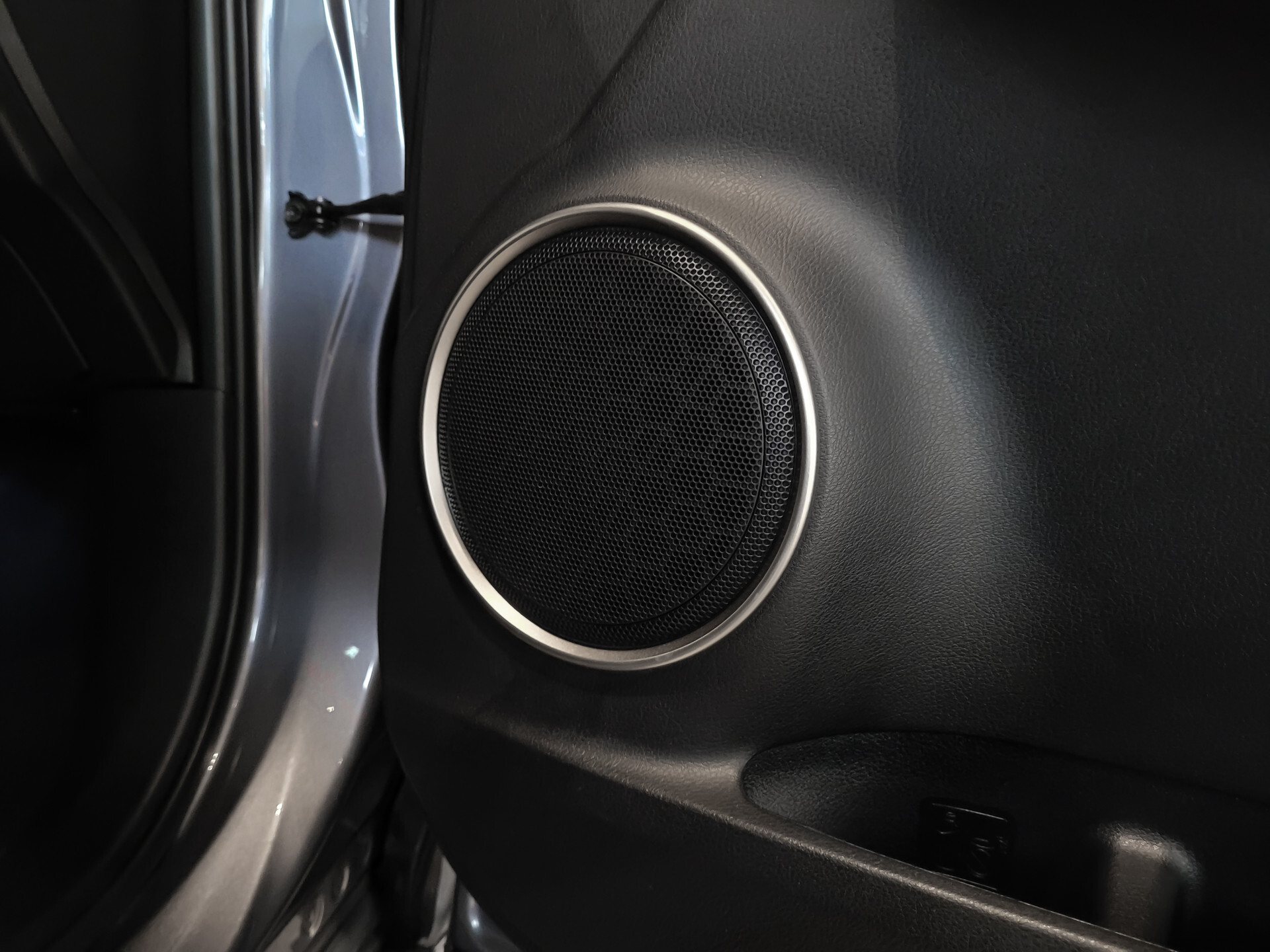 Lexus NX 300h AWD Business Line Dealer onderhouden|Mercury Grey|LED|Camera|Parkeersensoren Foto 26