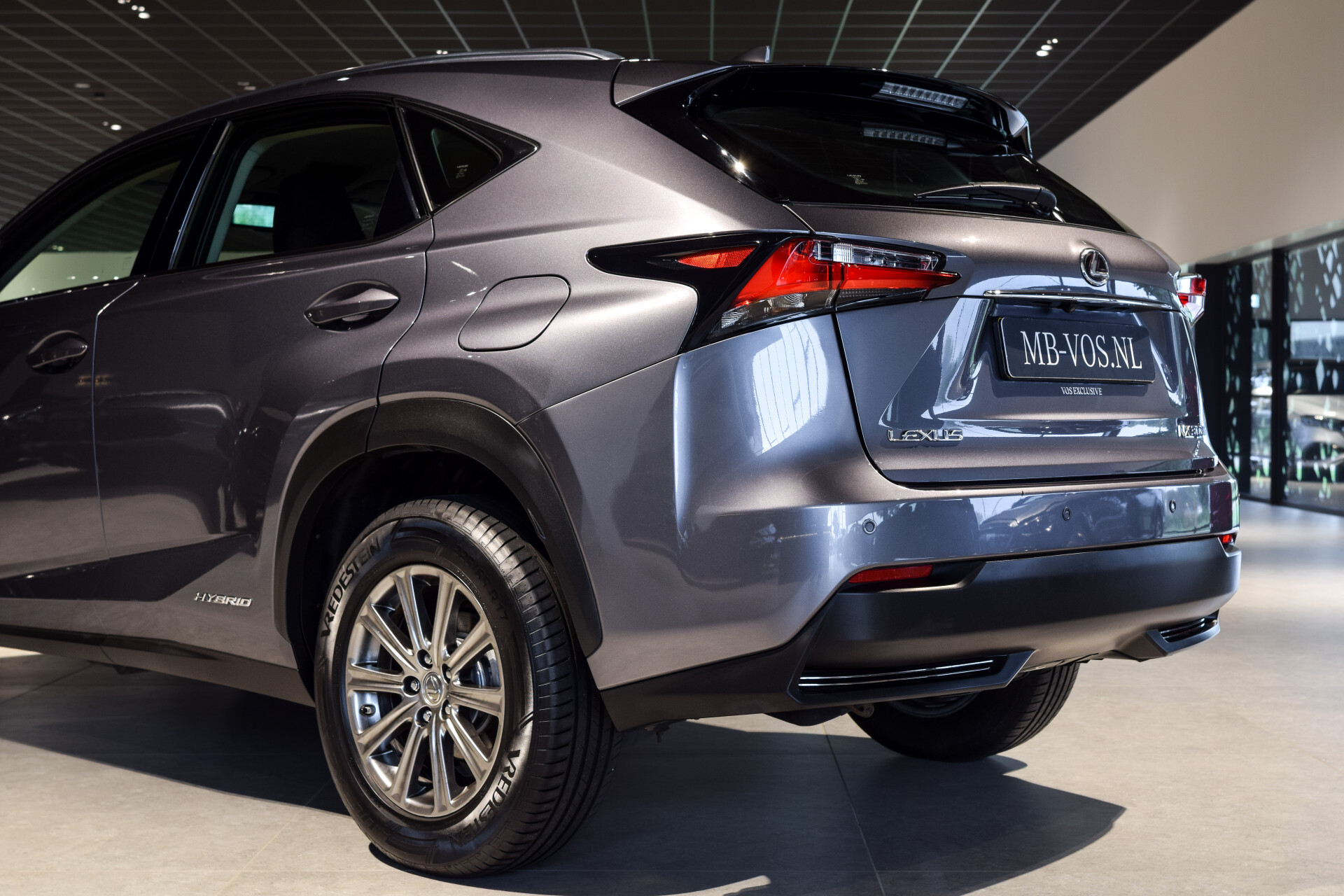 Lexus NX 300h AWD Business Line Dealer onderhouden|Mercury Grey|LED|Camera|Parkeersensoren Foto 36