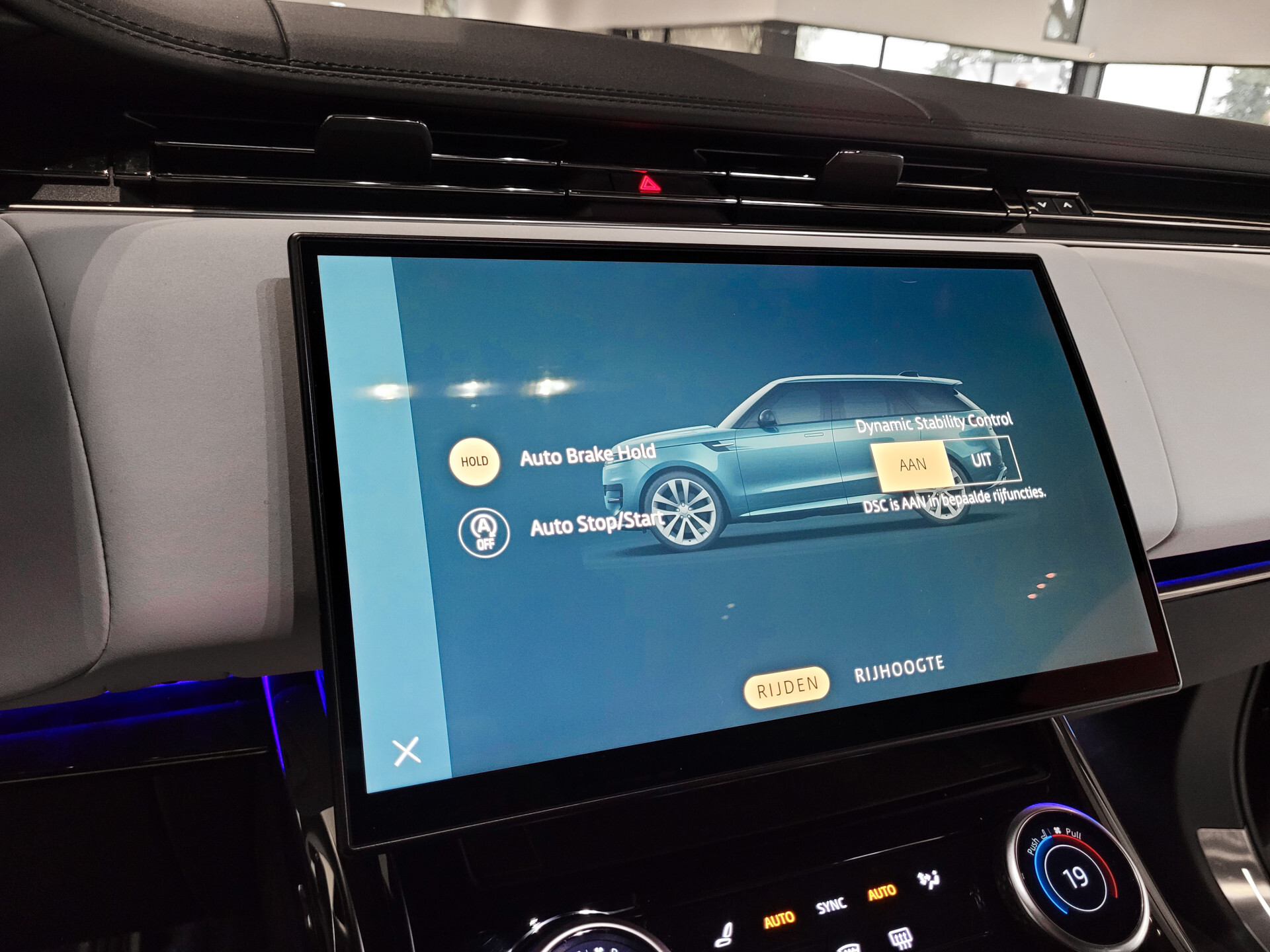 Land Rover Range Rover Sport 3.0 P510e First Edition Light Cloud leder|Forced Carbon|Massage|23"|Trekhaak|BTW Foto 14