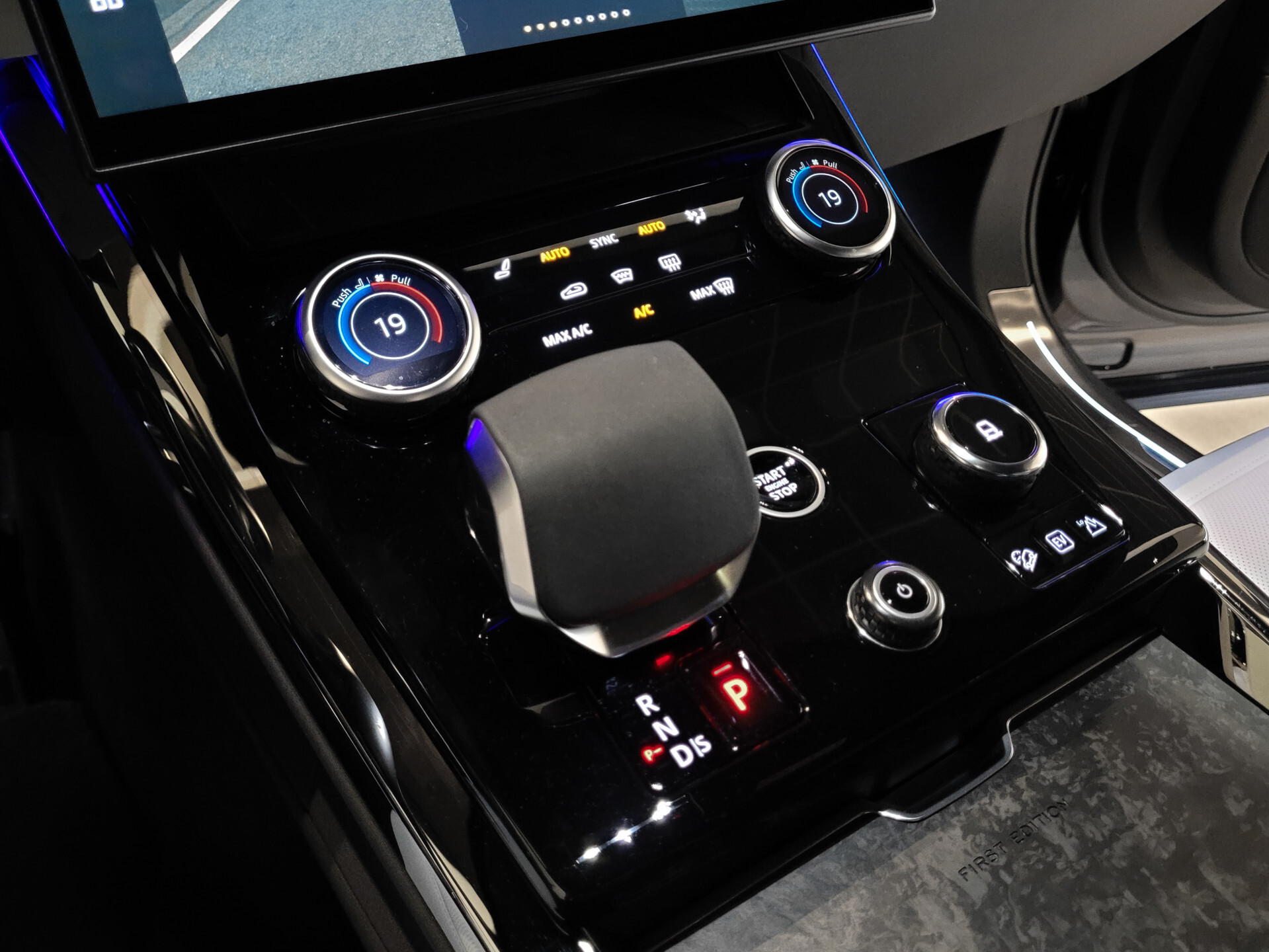 Land Rover Range Rover Sport 3.0 P510e First Edition Light Cloud leder|Forced Carbon|Massage|23"|Trekhaak|BTW Foto 29