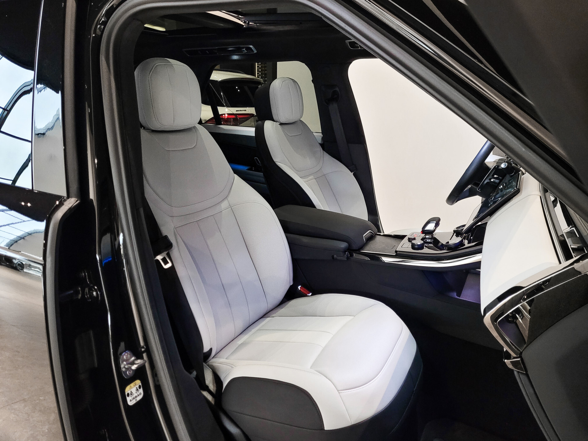 Land Rover Range Rover Sport 3.0 P510e First Edition Light Cloud leder|Forced Carbon|Massage|23"|Trekhaak|BTW Foto 6