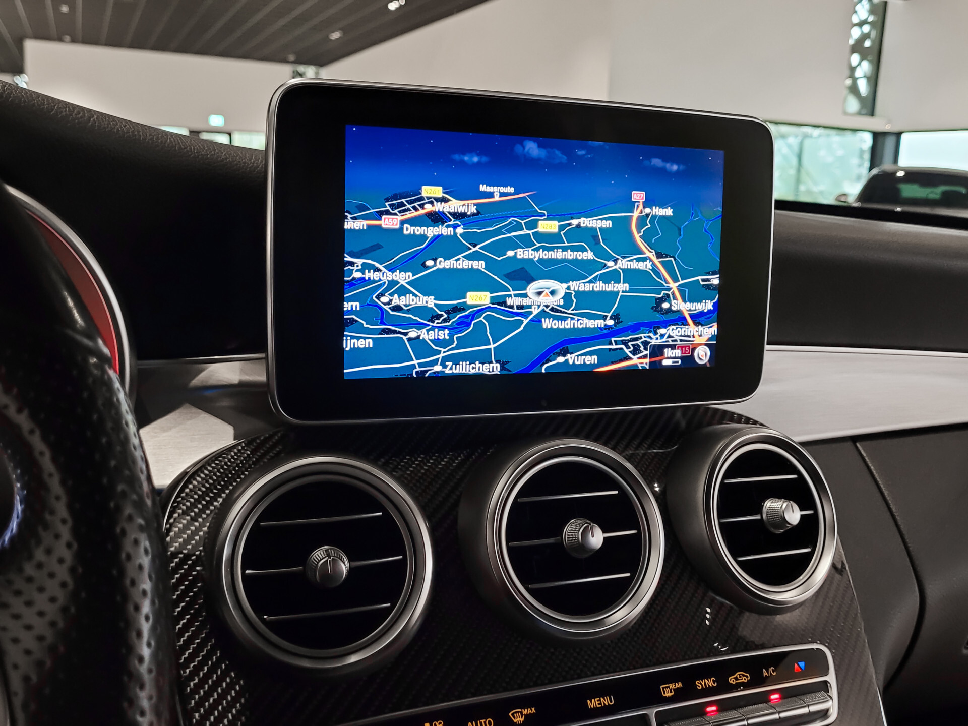 Mercedes-Benz C-Klasse 200 AMG Leder|Carbon|Burmester|20"|ILS|Comand|Sfeerverlichting|Memory|Volledige historie Foto 11