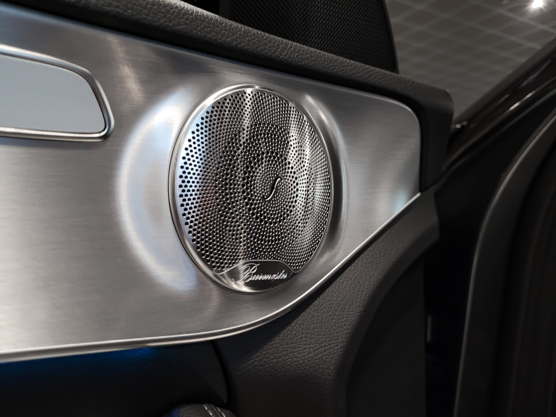 Mercedes-Benz C-Klasse 200 AMG Leder|Carbon|Burmester|20"|ILS|Comand|Sfeerverlichting|Memory|Volledige historie Foto 14
