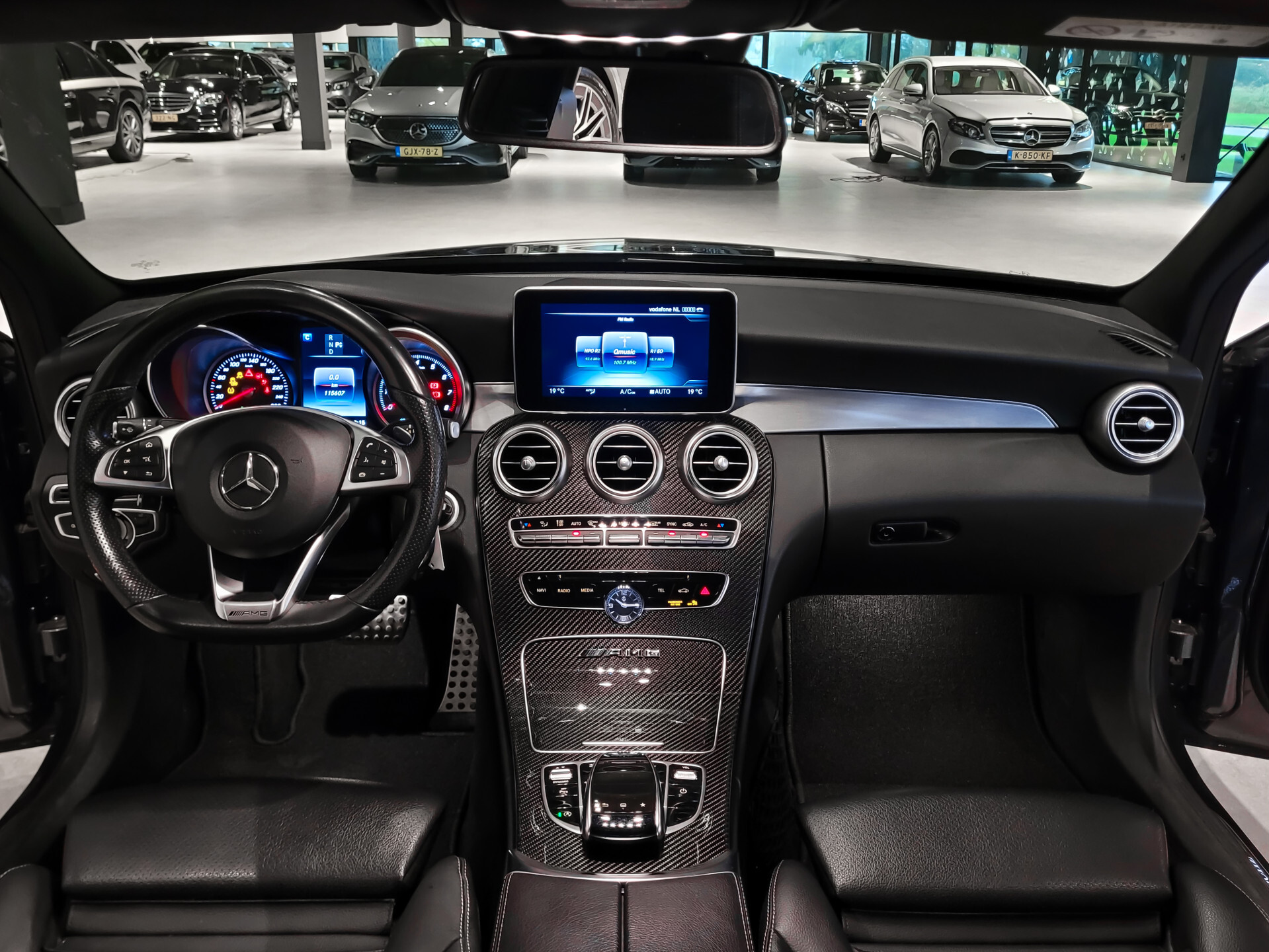 Mercedes-Benz C-Klasse 200 AMG Leder|Carbon|Burmester|20"|ILS|Comand|Sfeerverlichting|Memory|Volledige historie Foto 26