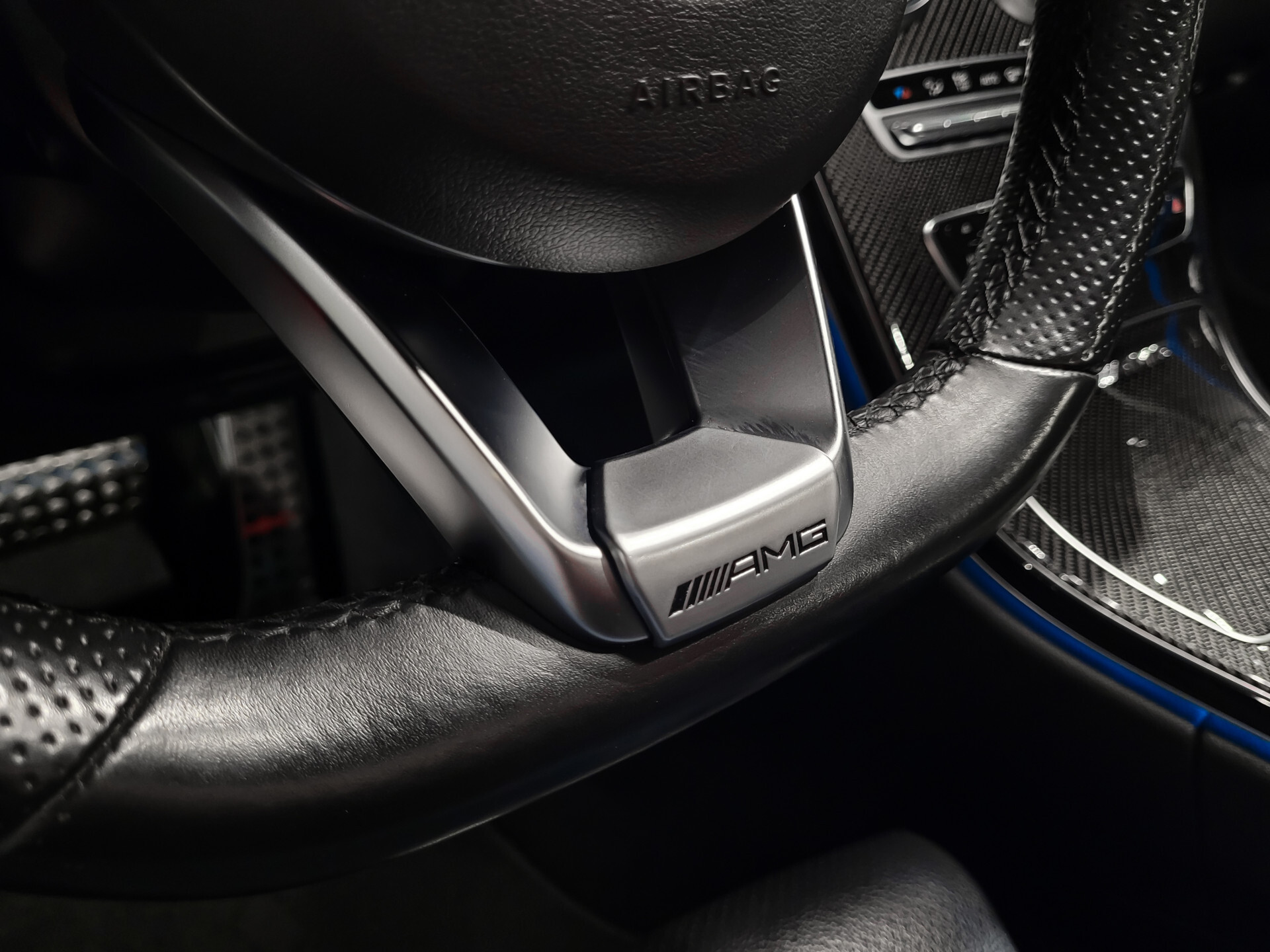 Mercedes-Benz C-Klasse 200 AMG Leder|Carbon|Burmester|20"|ILS|Comand|Sfeerverlichting|Memory|Volledige historie Foto 27