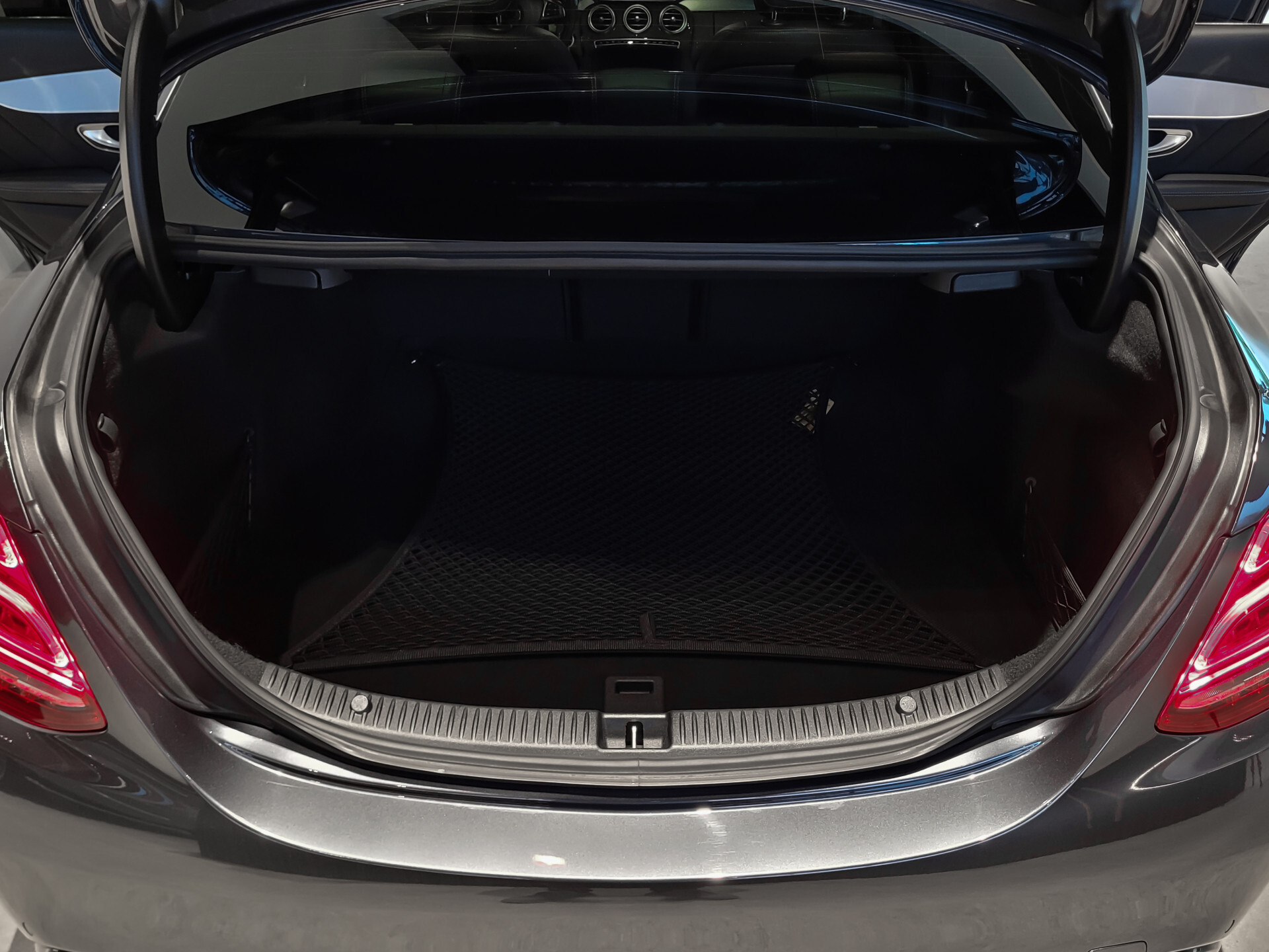 Mercedes-Benz C-Klasse 200 AMG Leder|Carbon|Burmester|20"|ILS|Comand|Sfeerverlichting|Memory|Volledige historie Foto 33