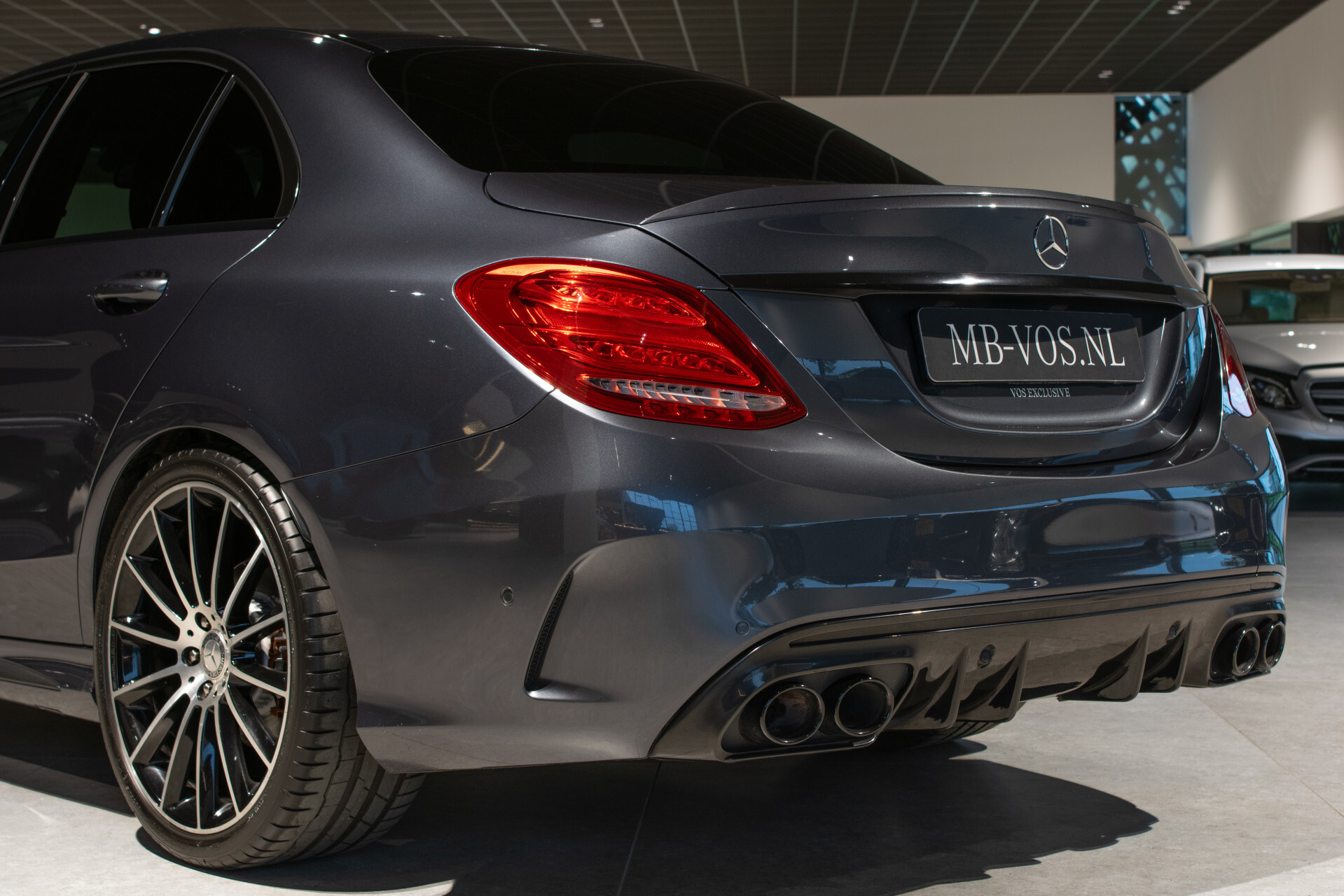 Mercedes-Benz C-Klasse 200 AMG Leder|Carbon|Burmester|20"|ILS|Comand|Sfeerverlichting|Memory|Volledige historie Foto 35