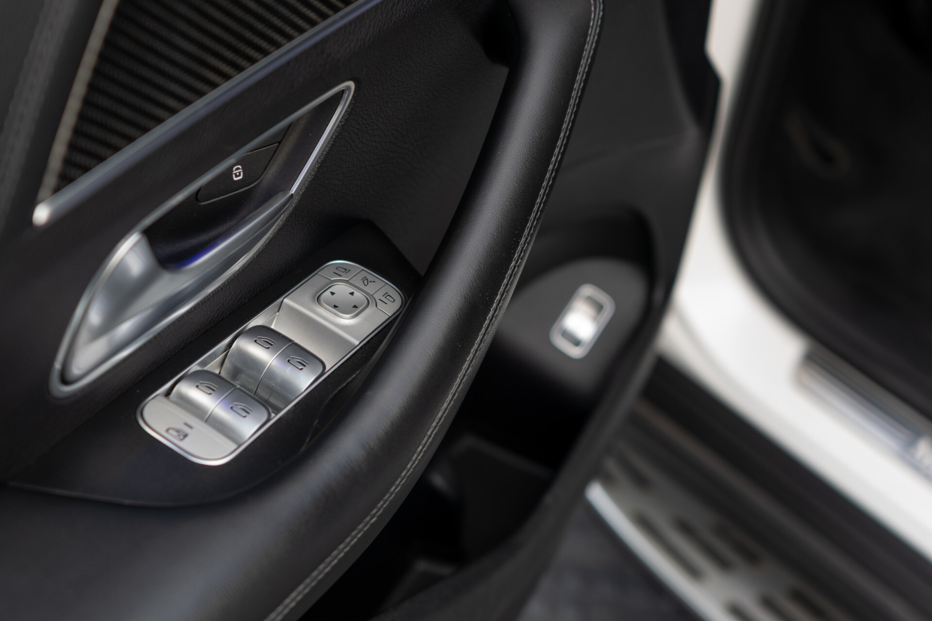 Mercedes-Benz GLE 450 4-M AMG Luchtvering|Carbon|Nappa|ACC|HUD|Keyless|Softclose|Trekhaak|Manufaktur|Mem|22" Foto 13